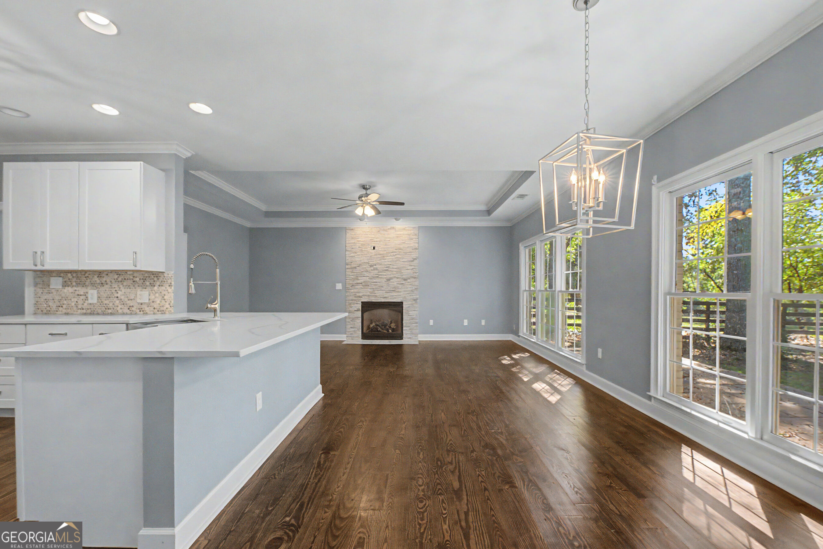 700 Skyline Drive Property Photo 11