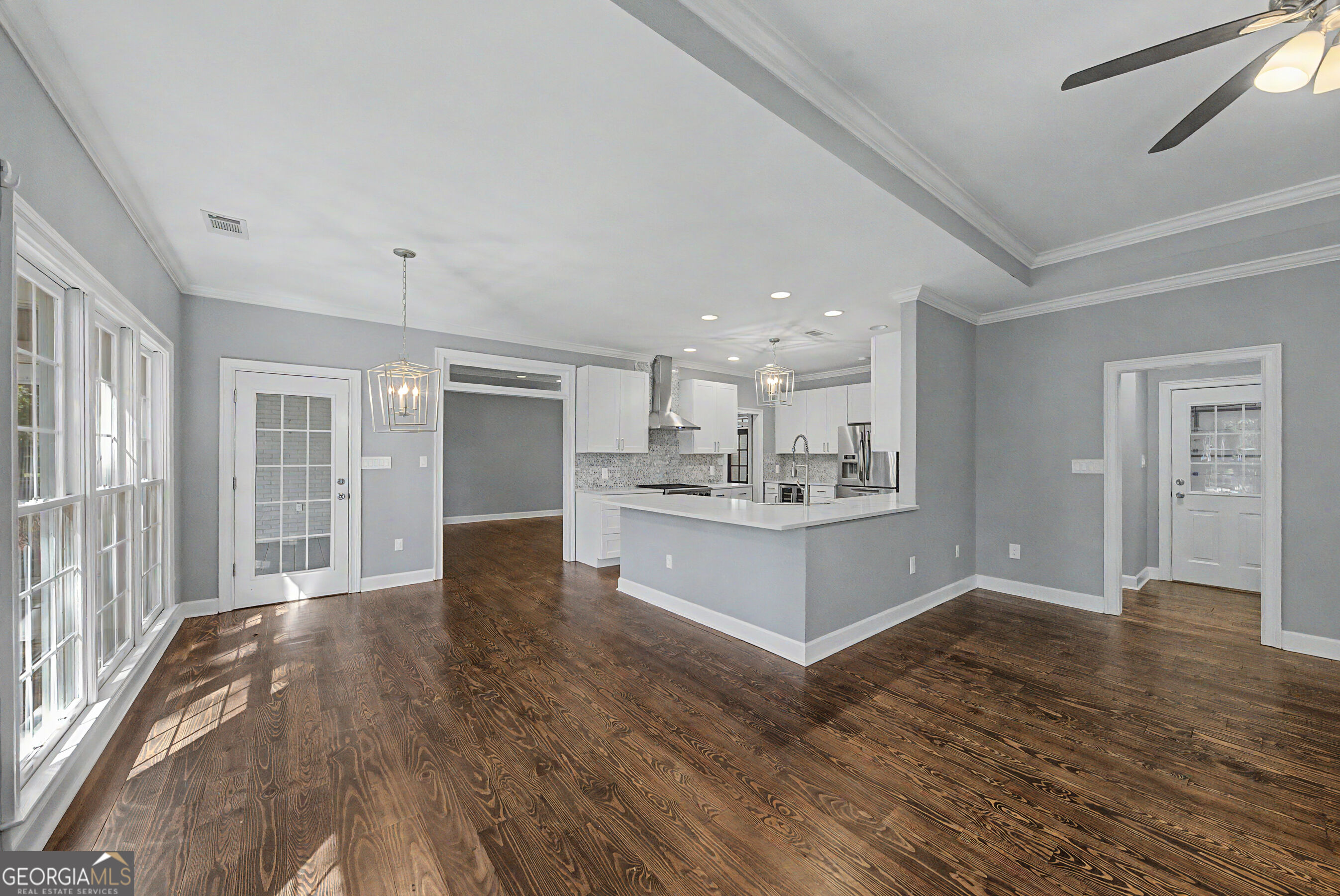 700 Skyline Drive Property Photo 14