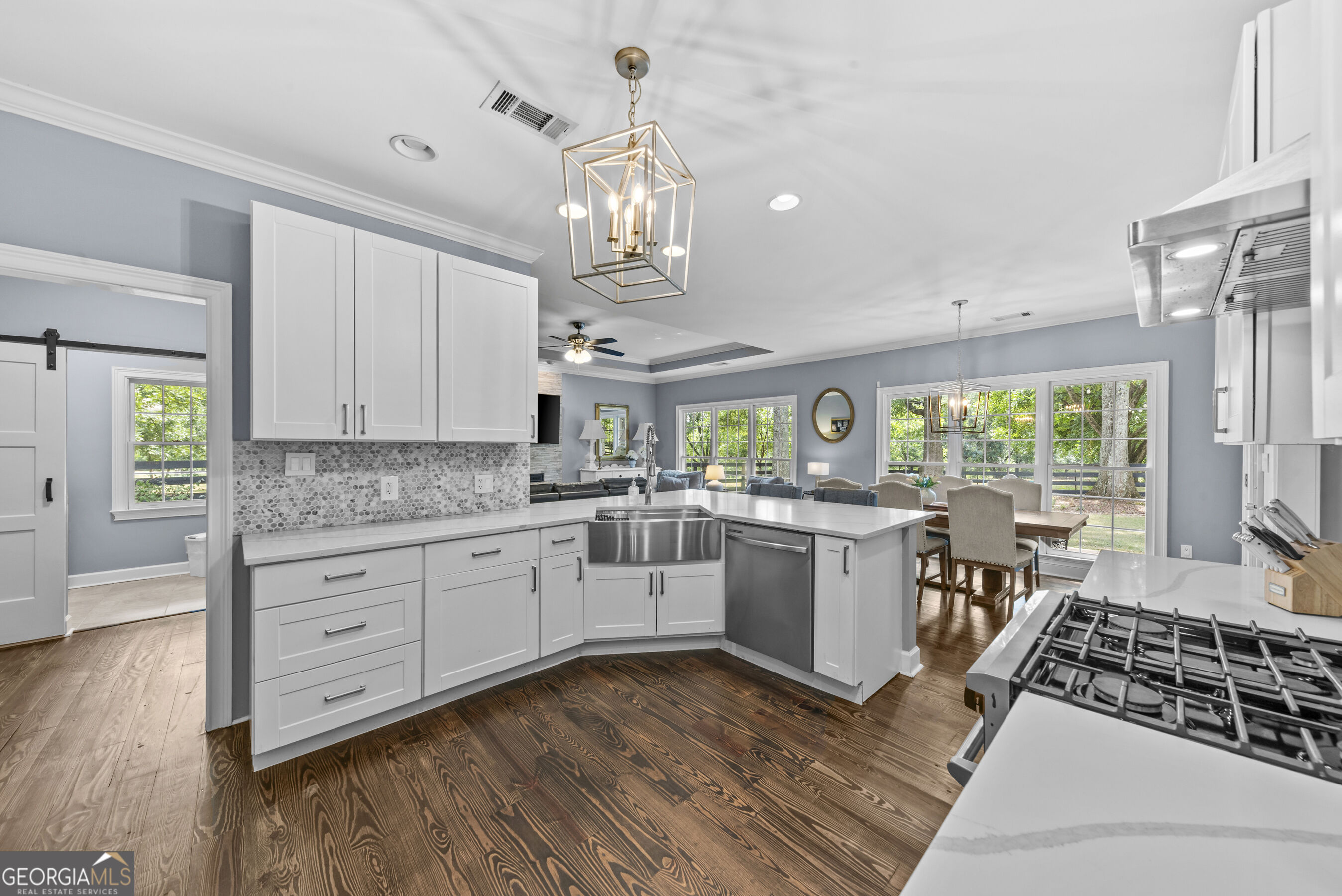 700 Skyline Drive Property Photo 17