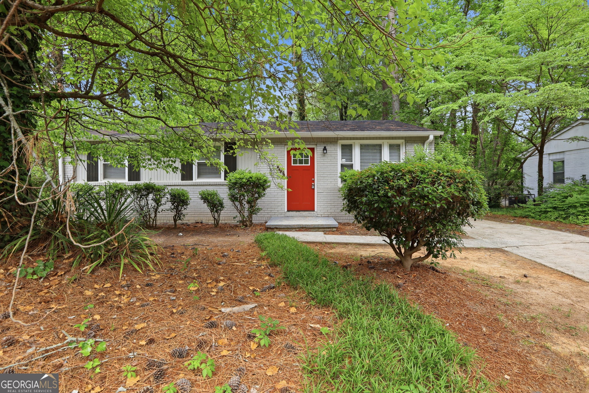 1678 Lee Street Property Photo 1
