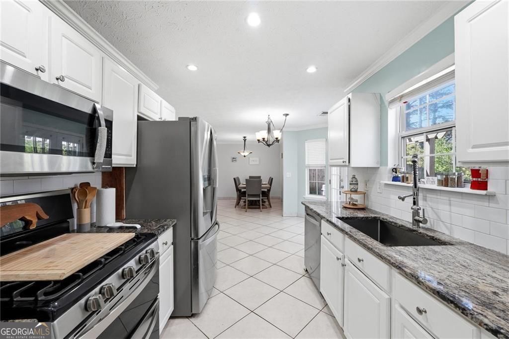 4643 Noah Overlook W Property Photo 11