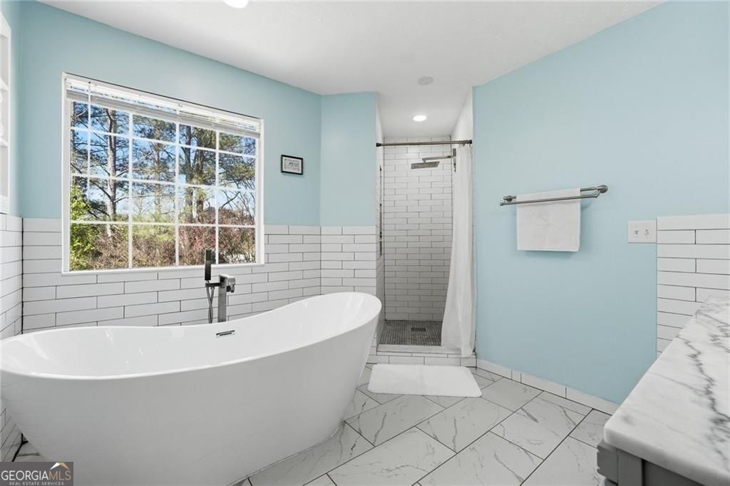 4643 Noah Overlook W Property Photo 16