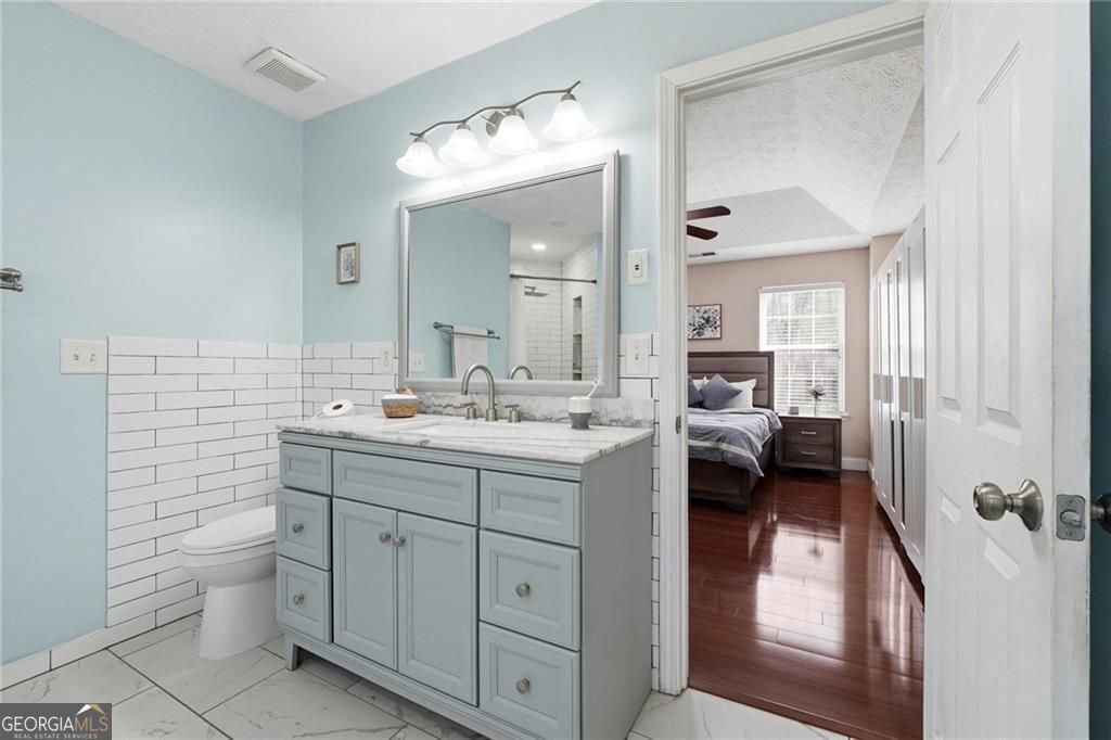 4643 Noah Overlook W Property Photo 17
