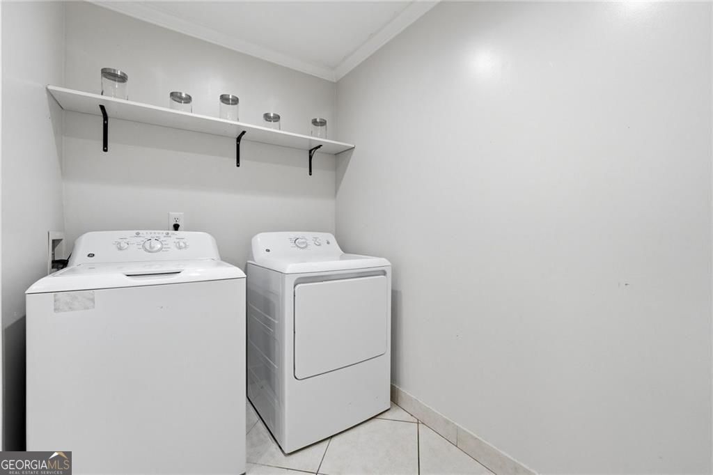 4643 Noah Overlook W Property Photo 23