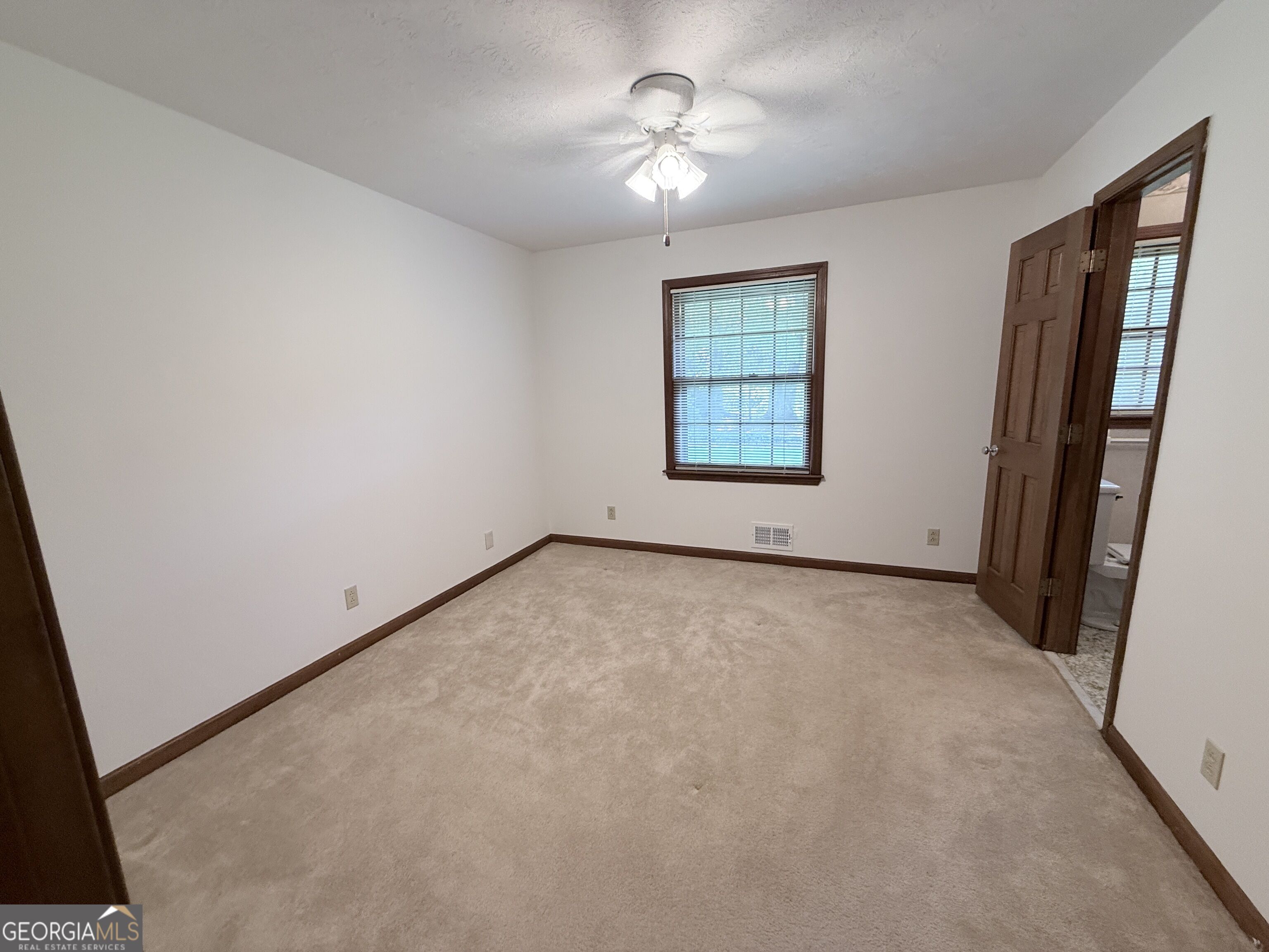 2305 Village Drive Property Photo 14