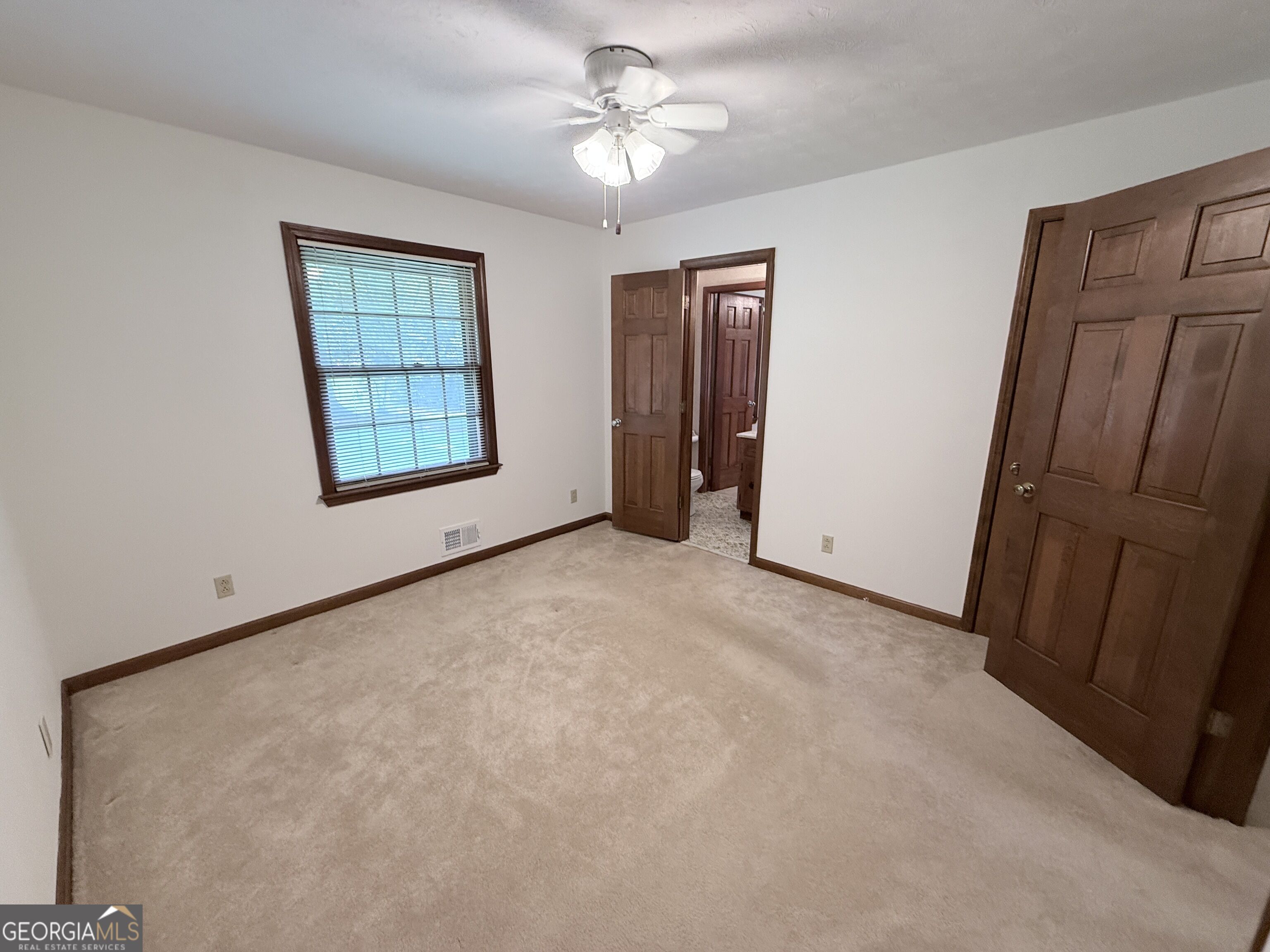 2305 Village Drive Property Photo 15