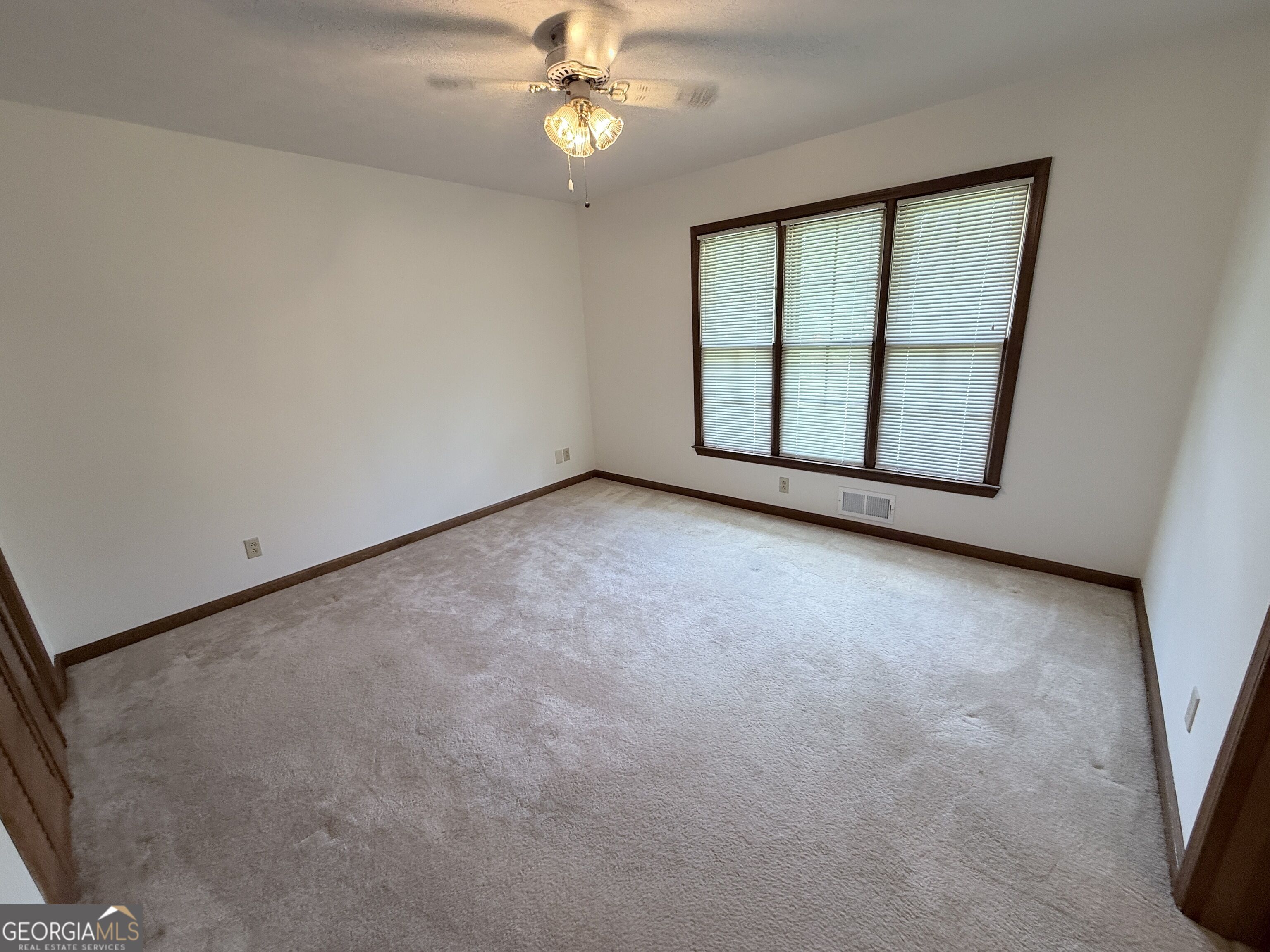 2305 Village Drive Property Photo 20