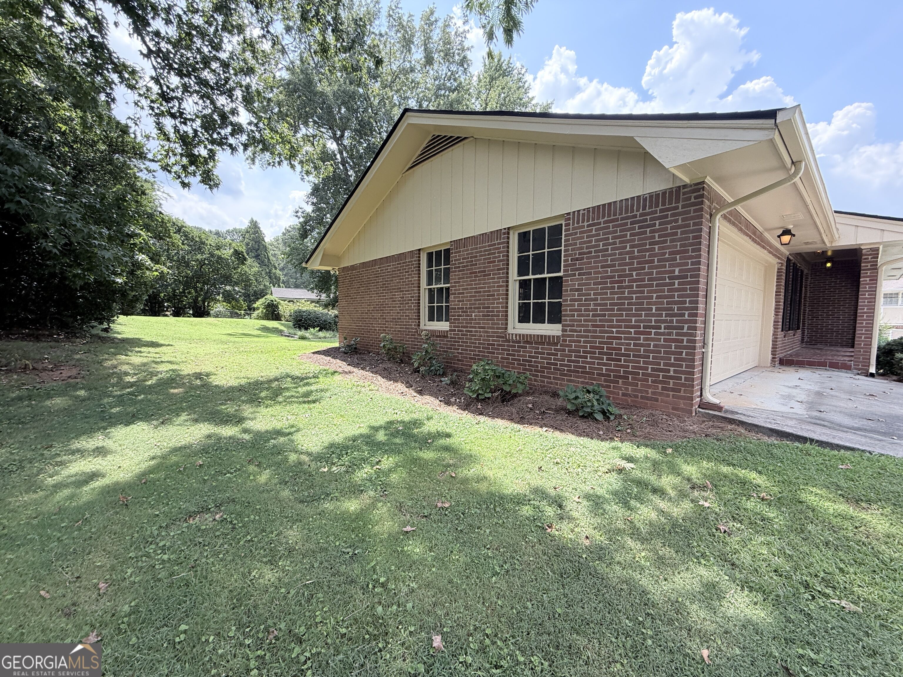 2305 Village Drive Property Photo 39