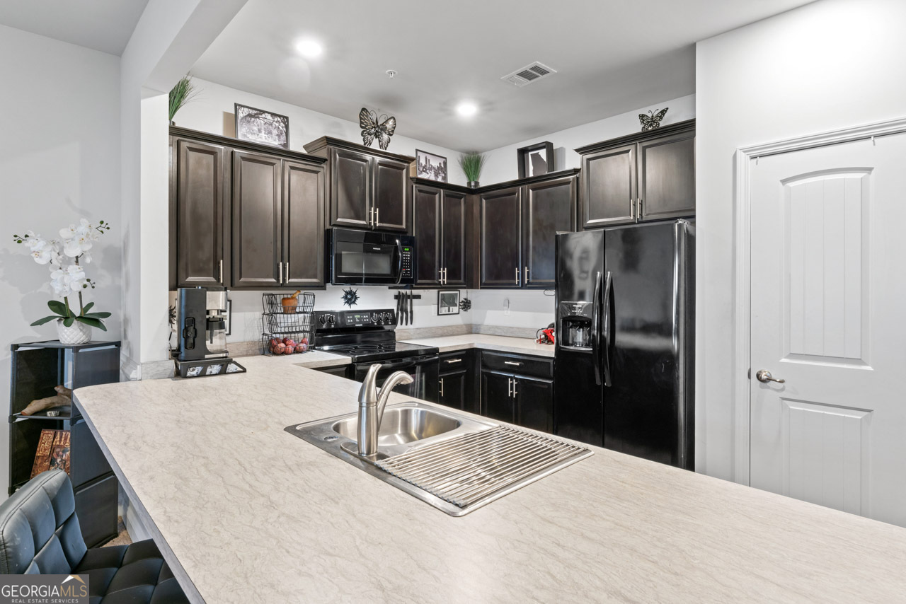 5369 Creekview Way Property Photo 8