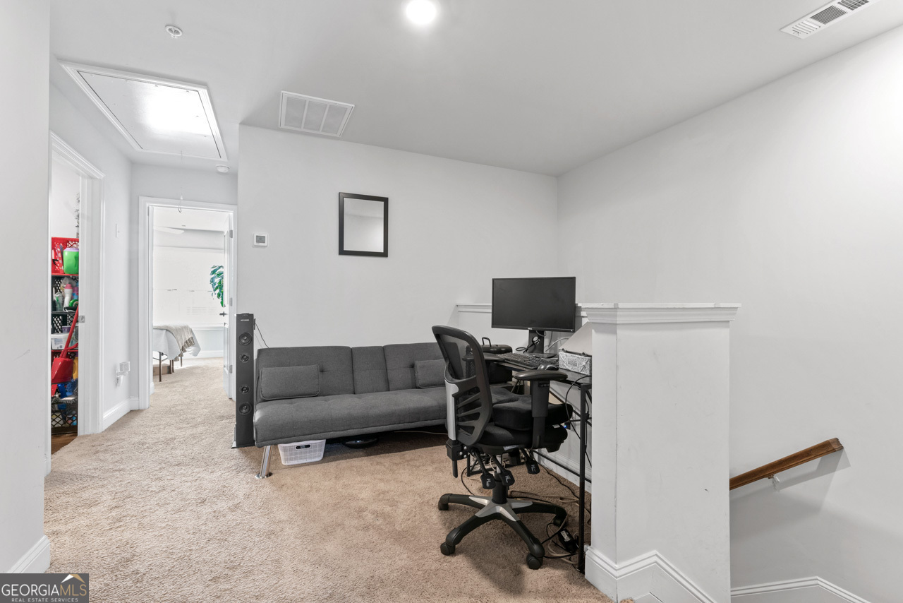 5369 Creekview Way Property Photo 15
