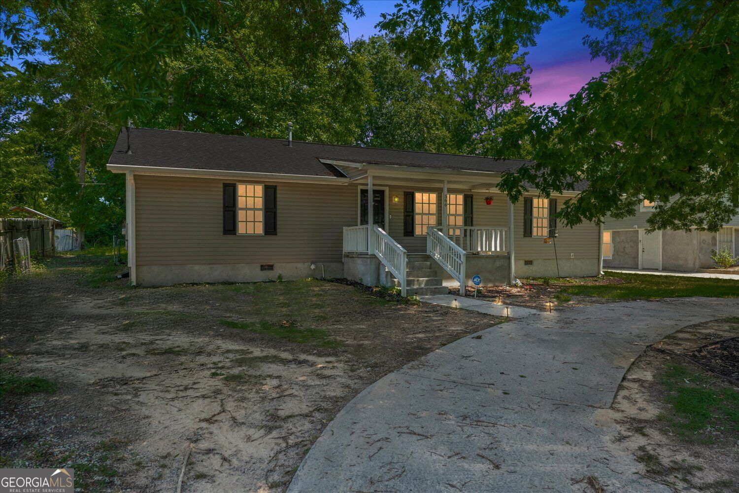 566 Shadowmoor Circle Property Photo 2