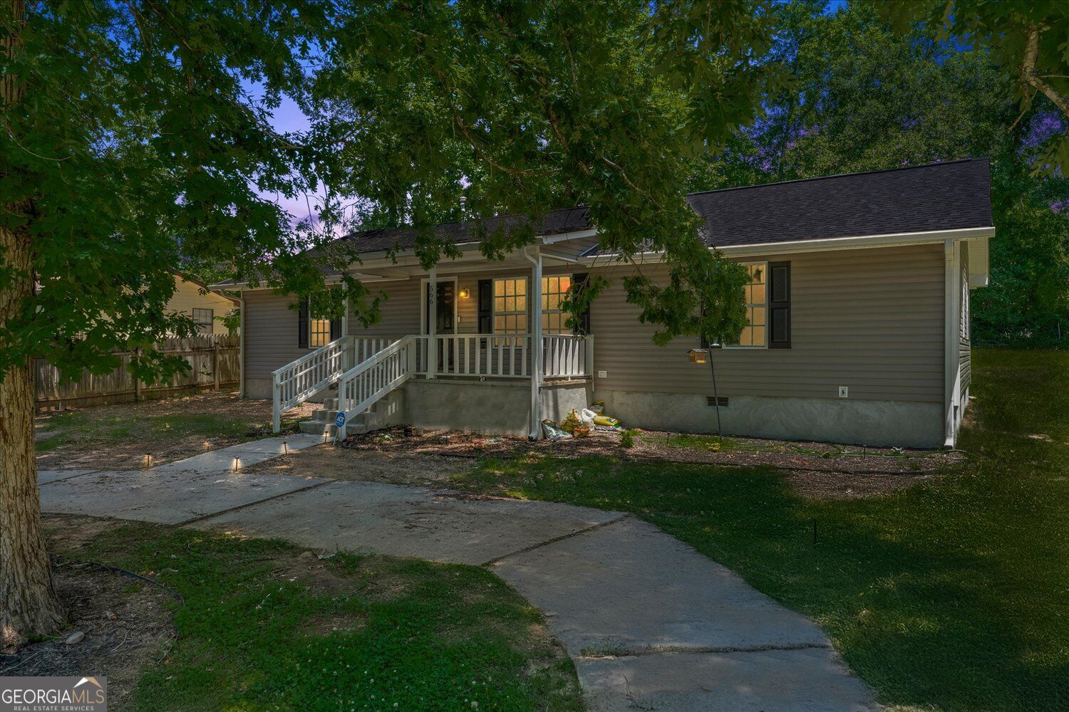 566 Shadowmoor Circle Property Photo 4