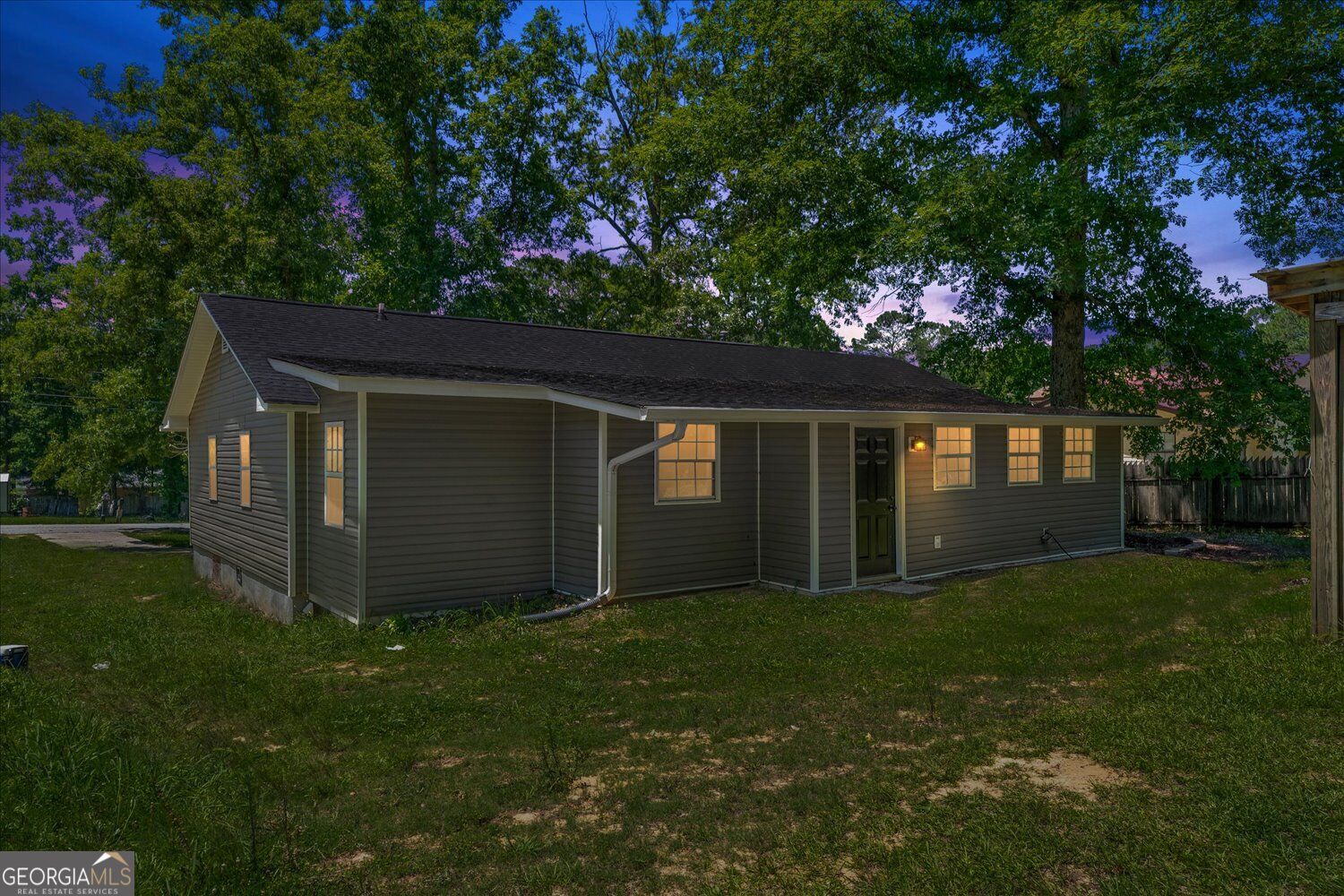 566 Shadowmoor Circle Property Photo 8