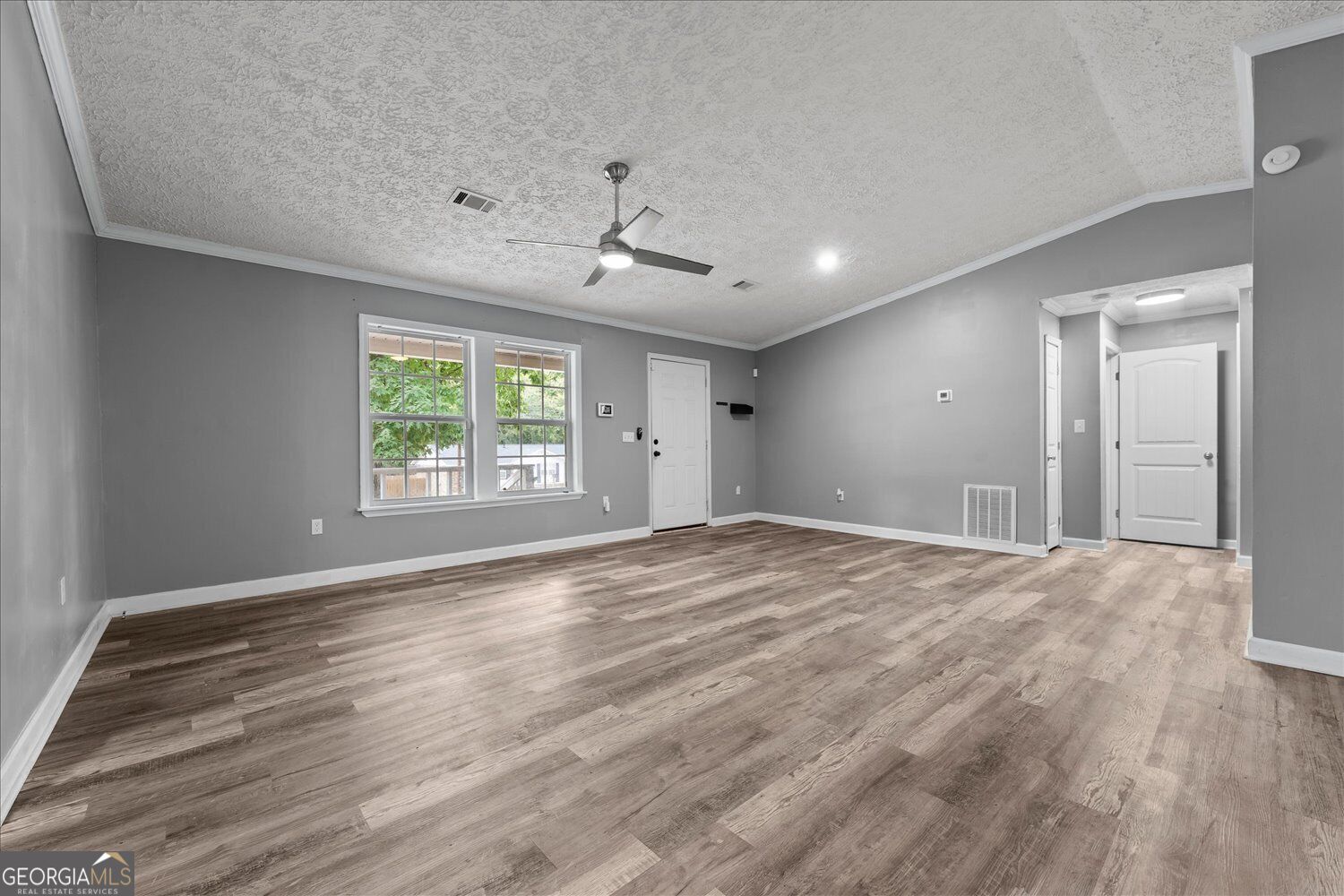 566 Shadowmoor Circle Property Photo 11