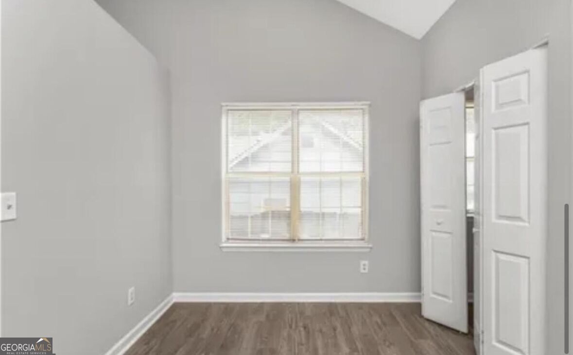 956 Forest Path Property Photo 11