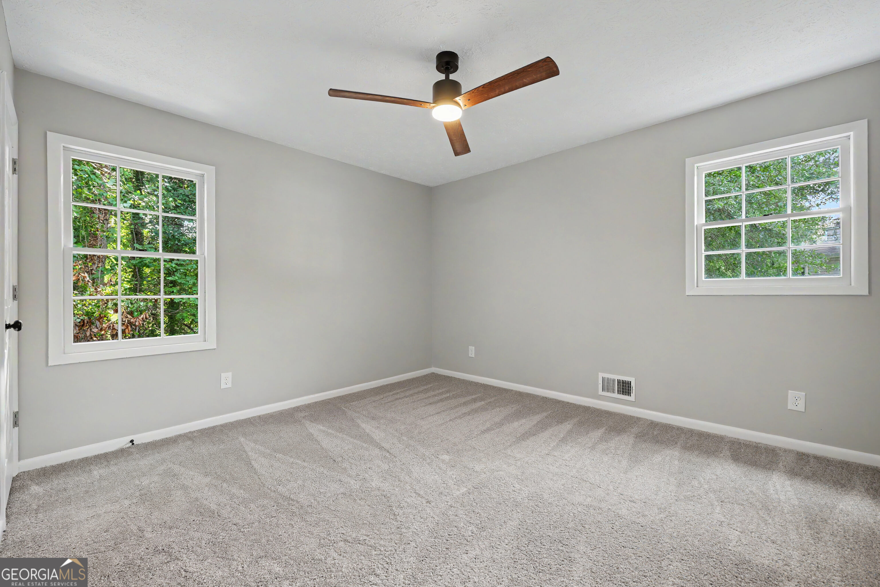 6200 Auburn Drive Property Photo 12