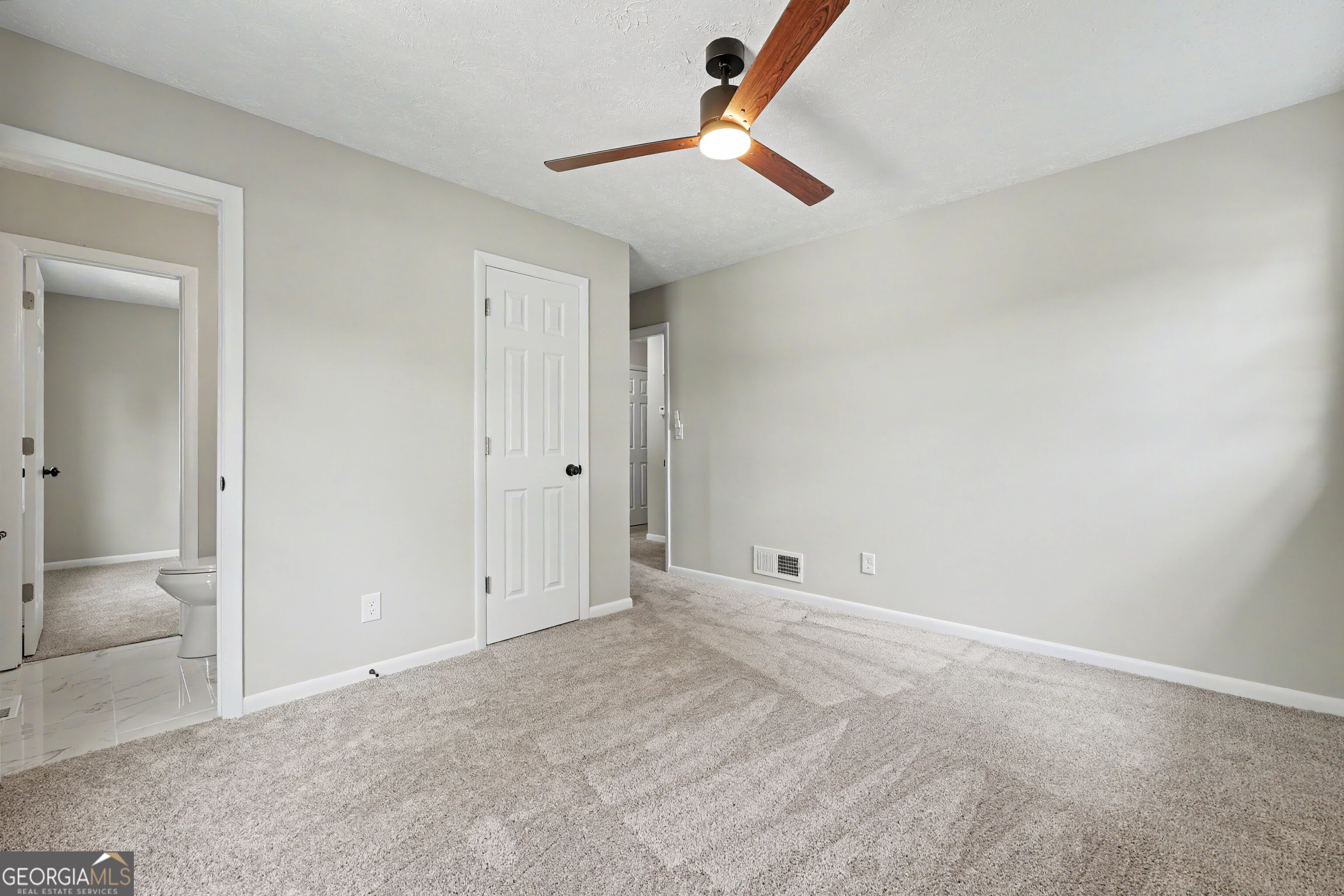 6200 Auburn Drive Property Photo 16