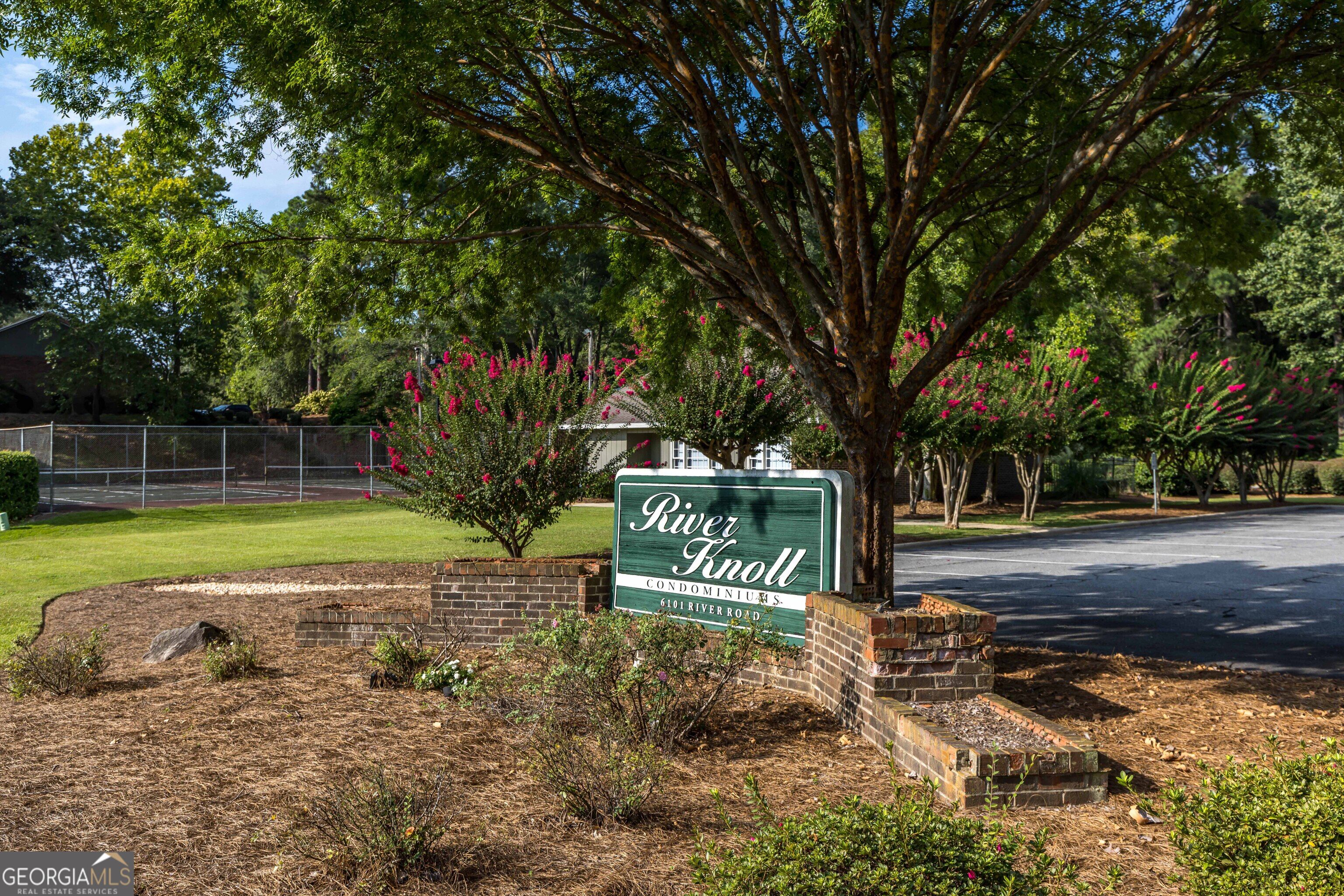 6101 River Road Property Photo 2