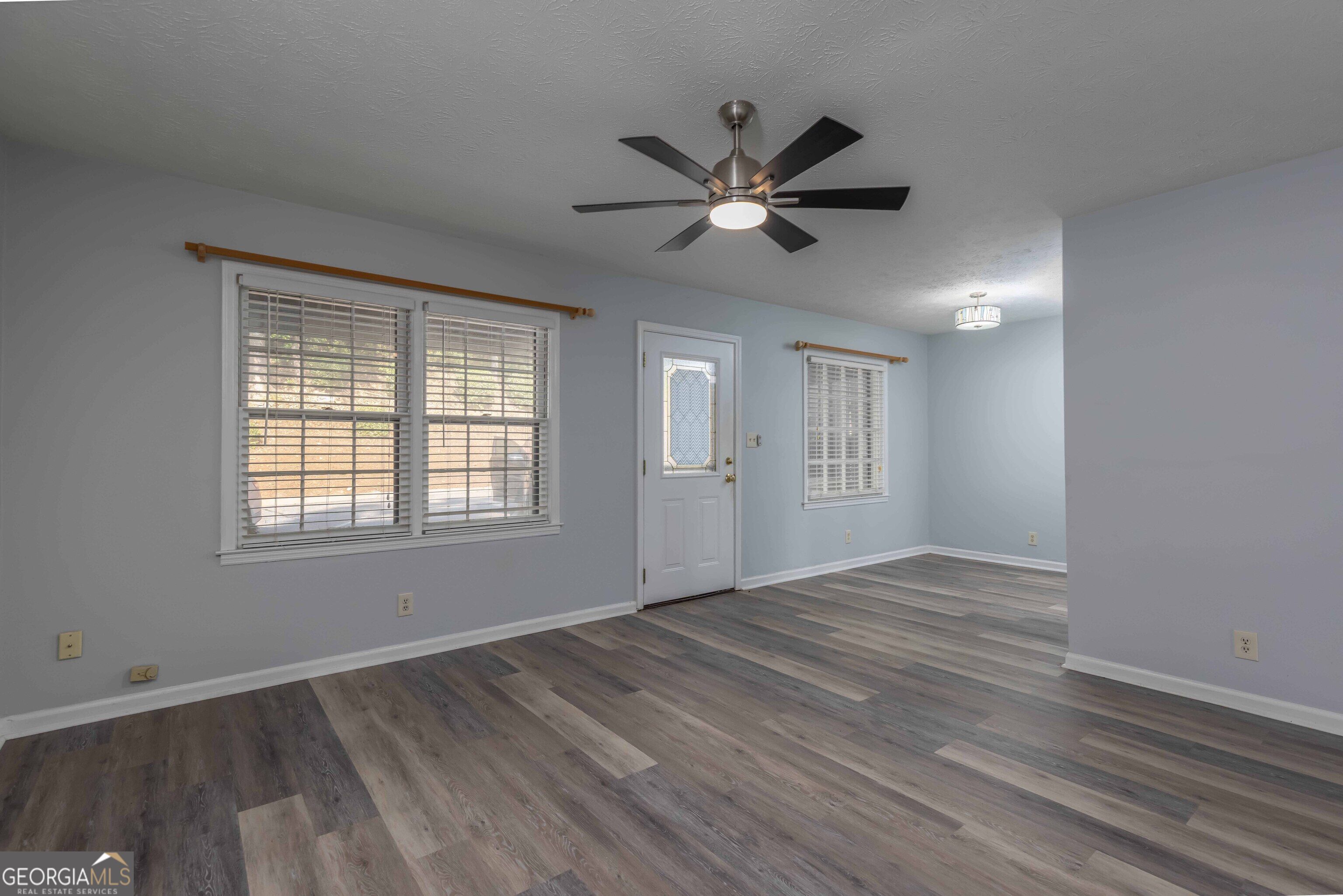 6101 River Road Property Photo 8