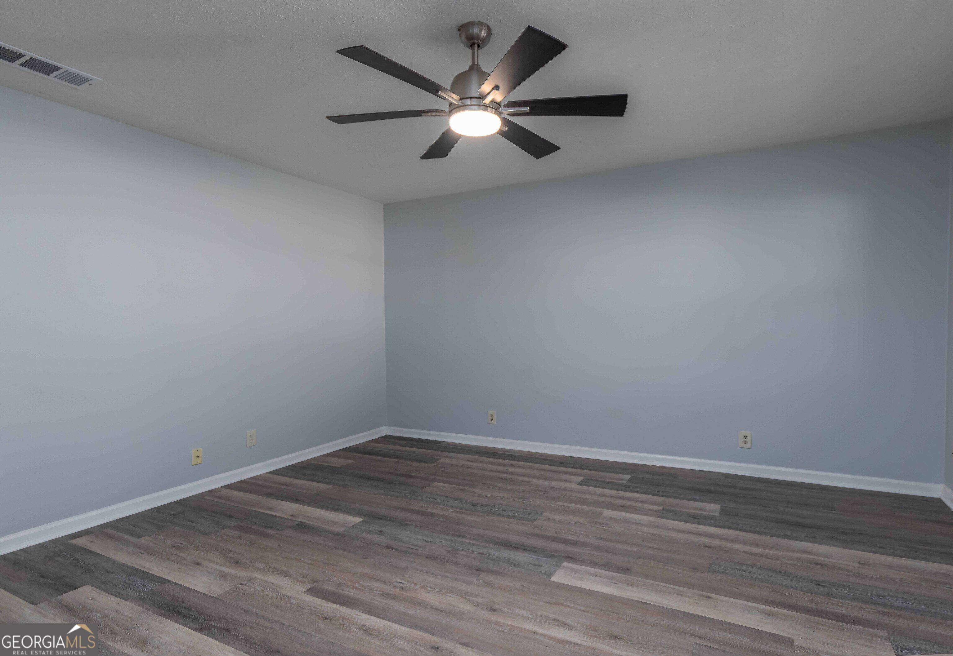 6101 River Road Property Photo 10