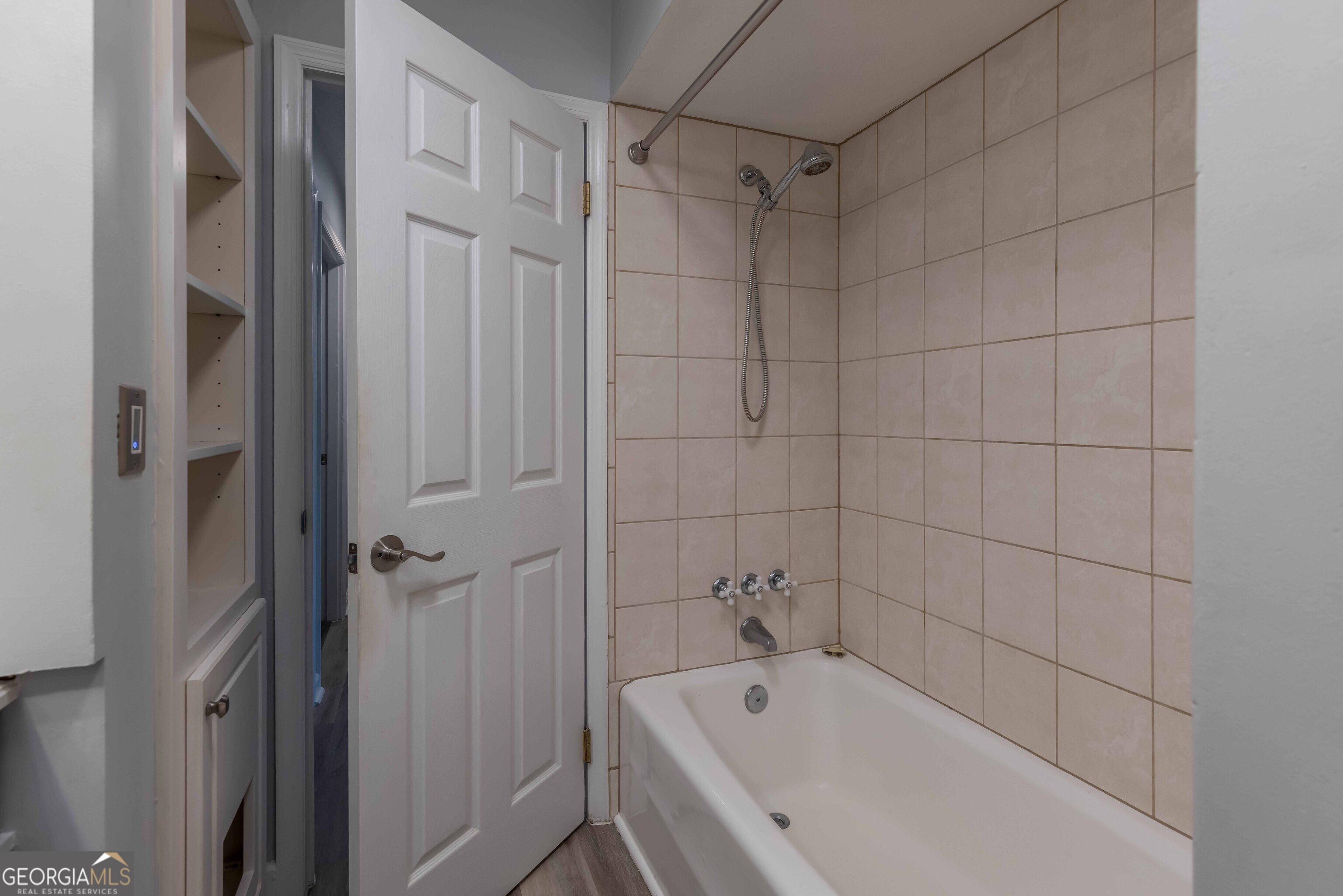 6101 River Road Property Photo 24