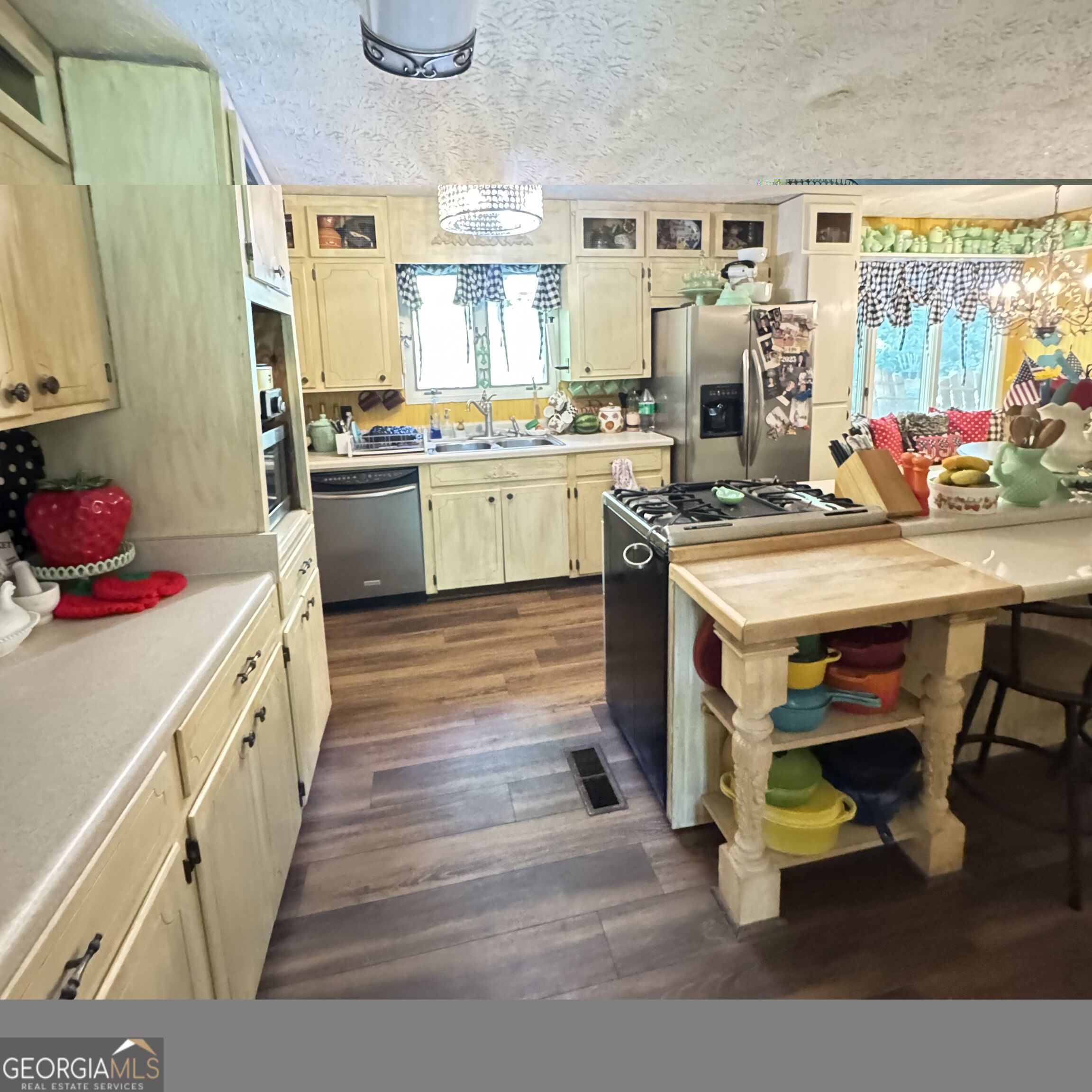 1027 1st Avenue Property Photo 22