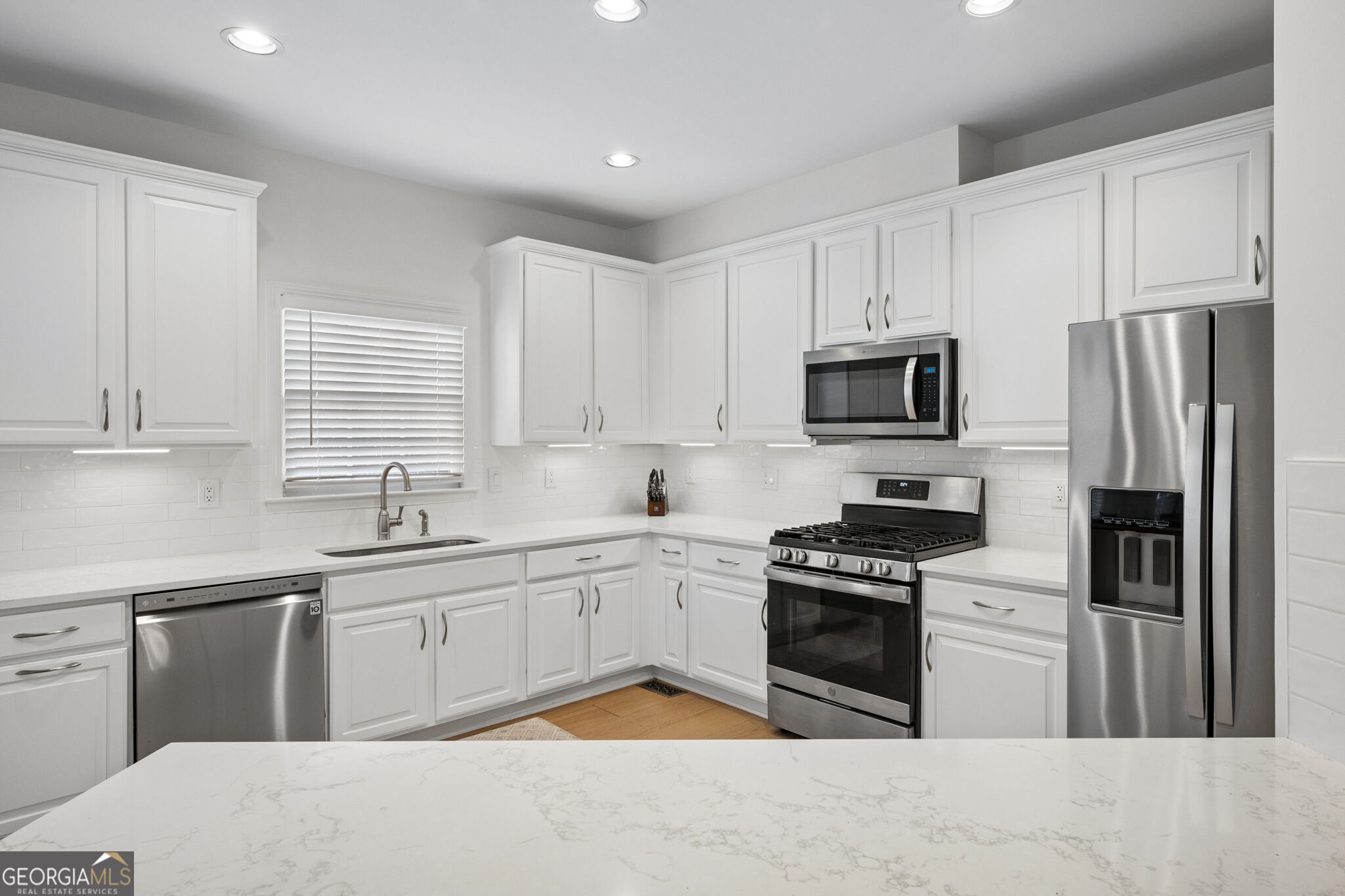 2024 Gramercy Circle Property Photo 15