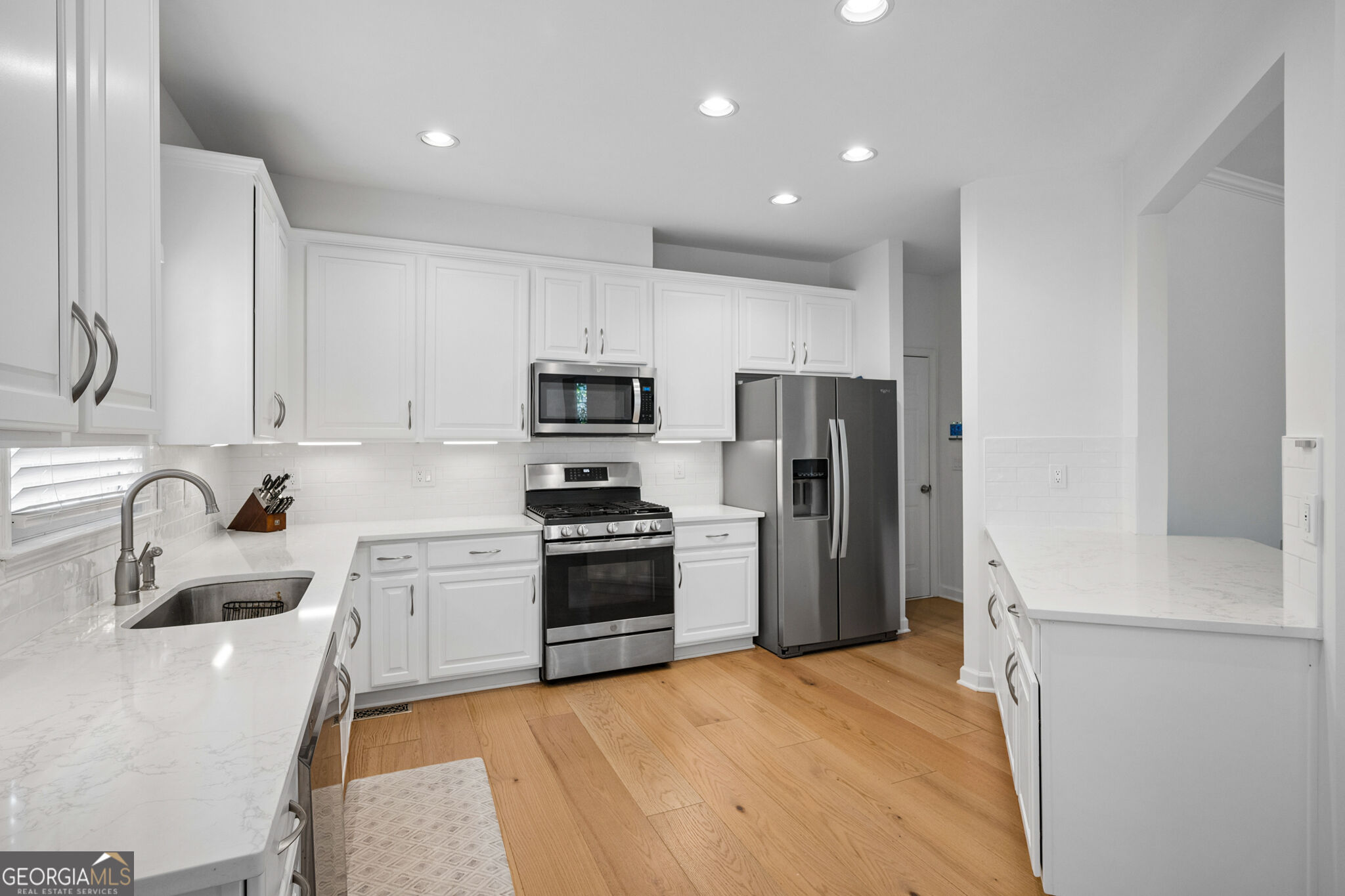 2024 Gramercy Circle Property Photo 18