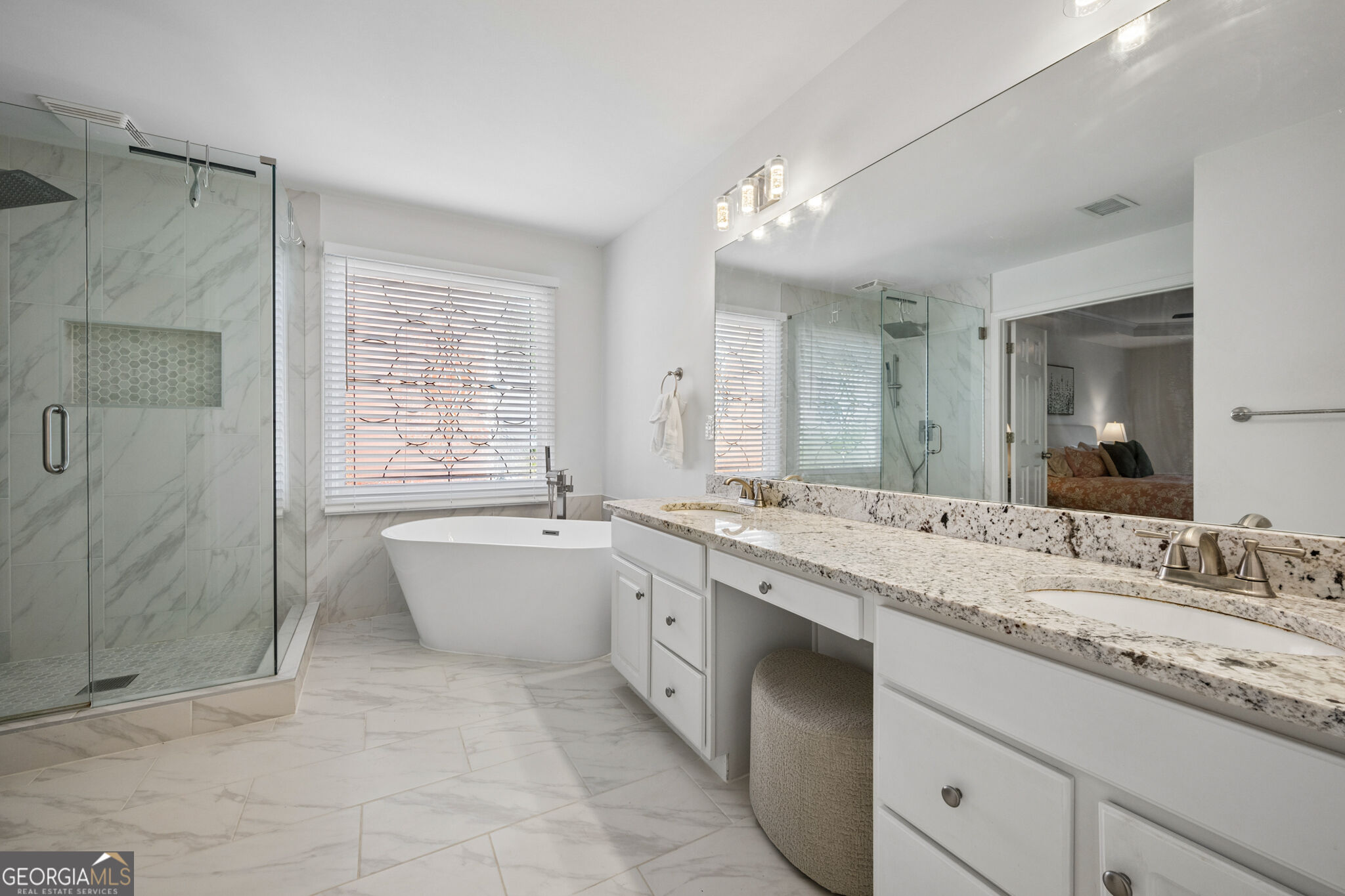 2024 Gramercy Circle Property Photo 29