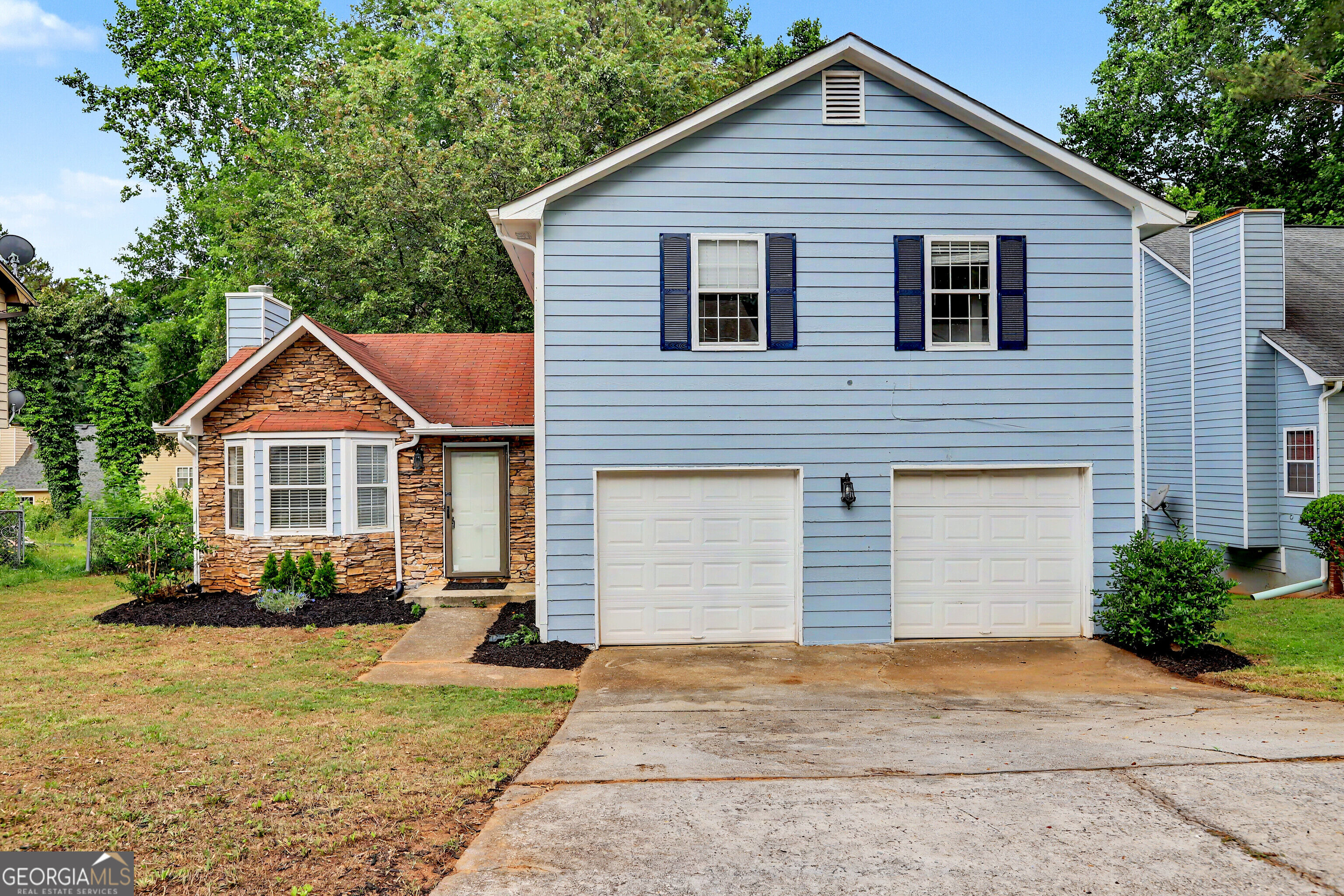 407 Sheppard Crossing Court Property Photo 1
