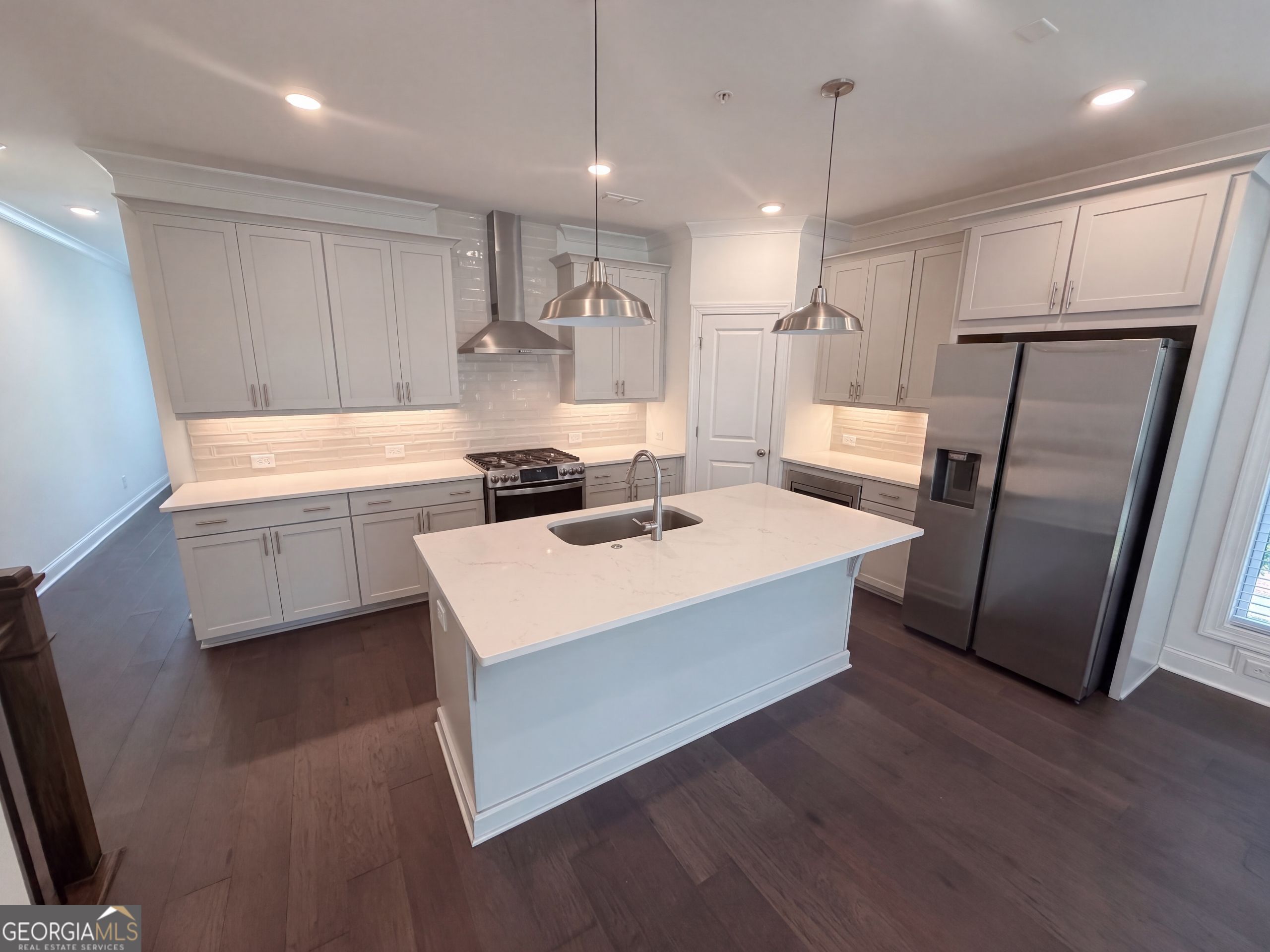 415 Olmstead Way # 68 Property Photo 2