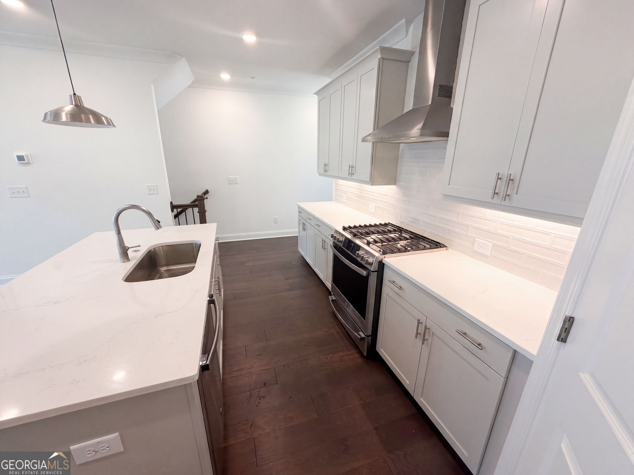 415 Olmstead Way # 68 Property Photo 7