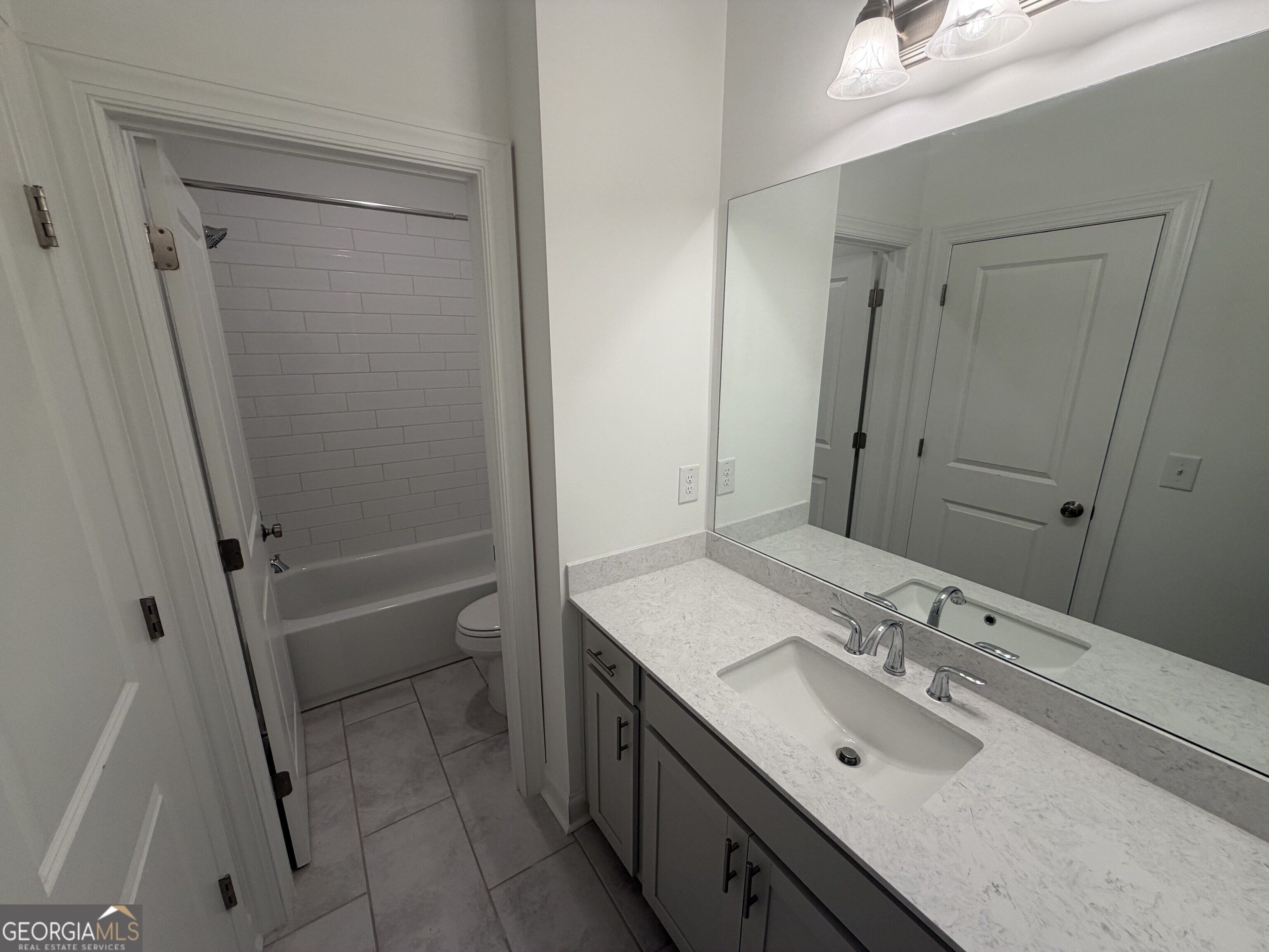 415 Olmstead Way # 68 Property Photo 14