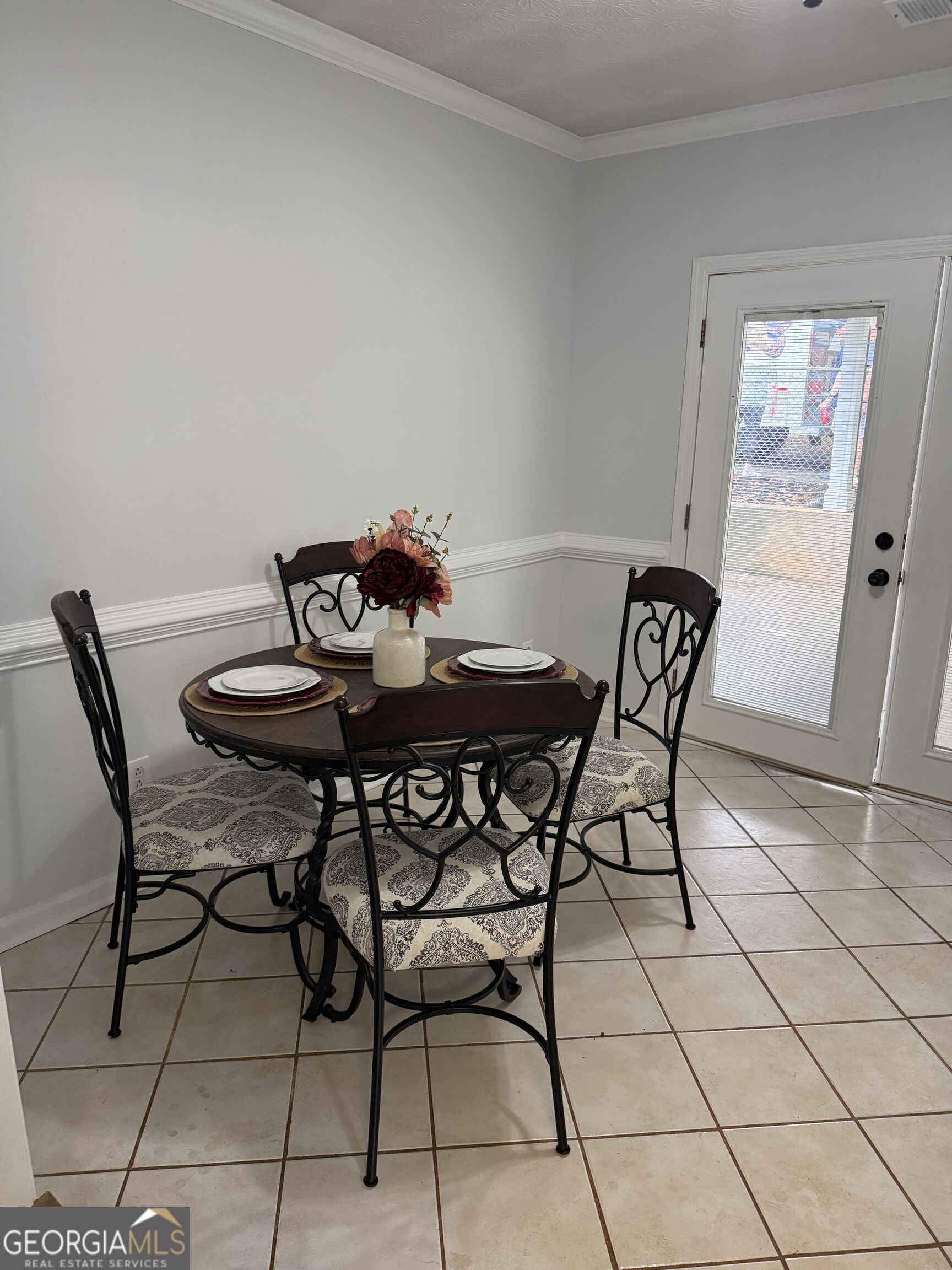 604 Lynn Avenue Property Photo 6