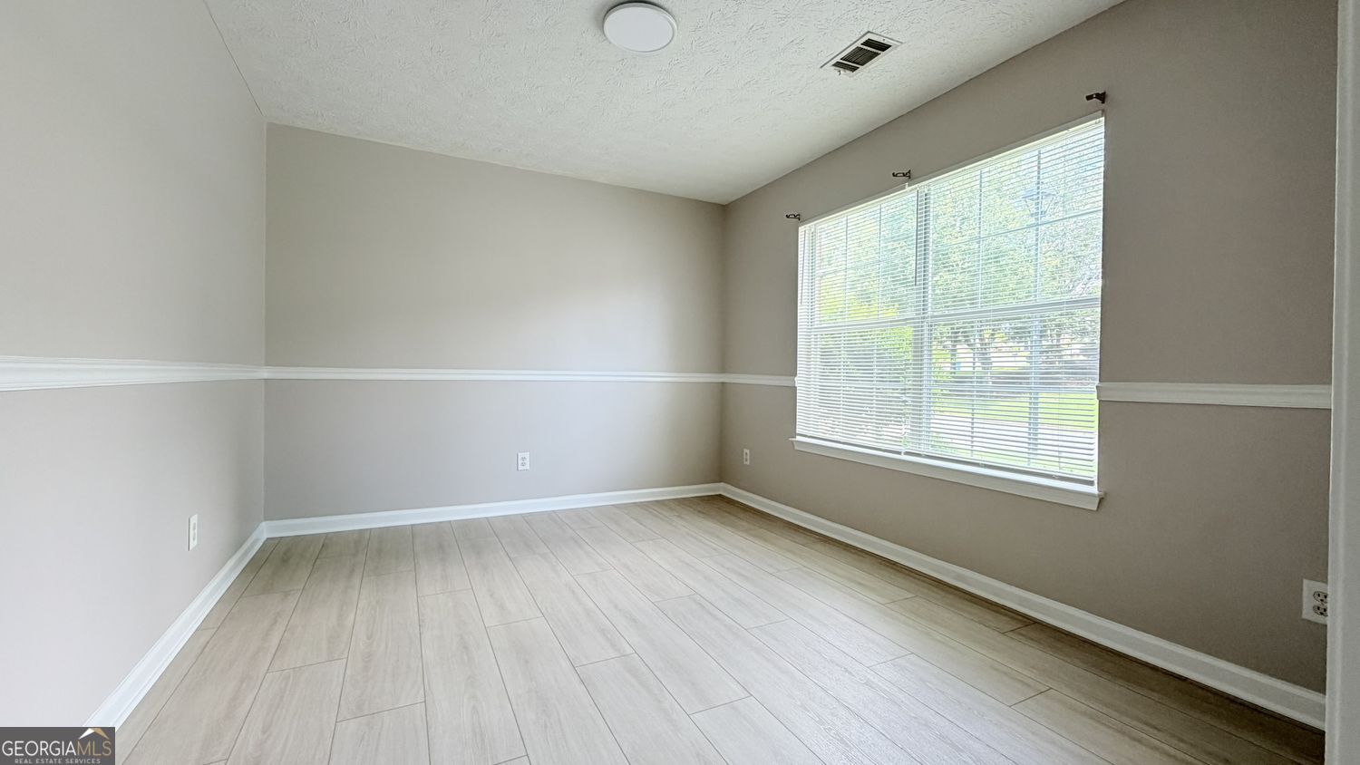 3010 Ennfield Lane Property Photo 4