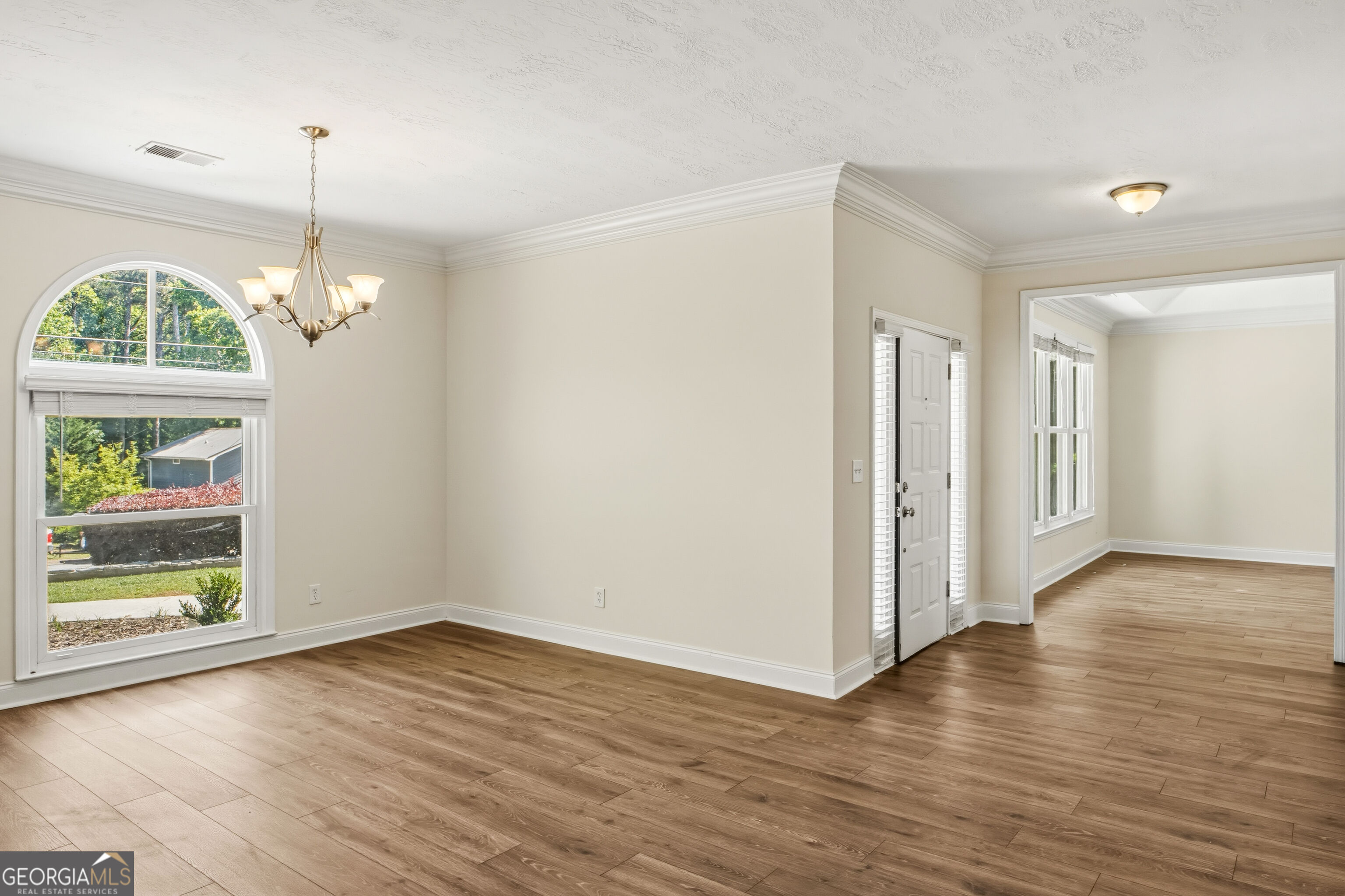 709 Oak Moss Drive Property Photo 5