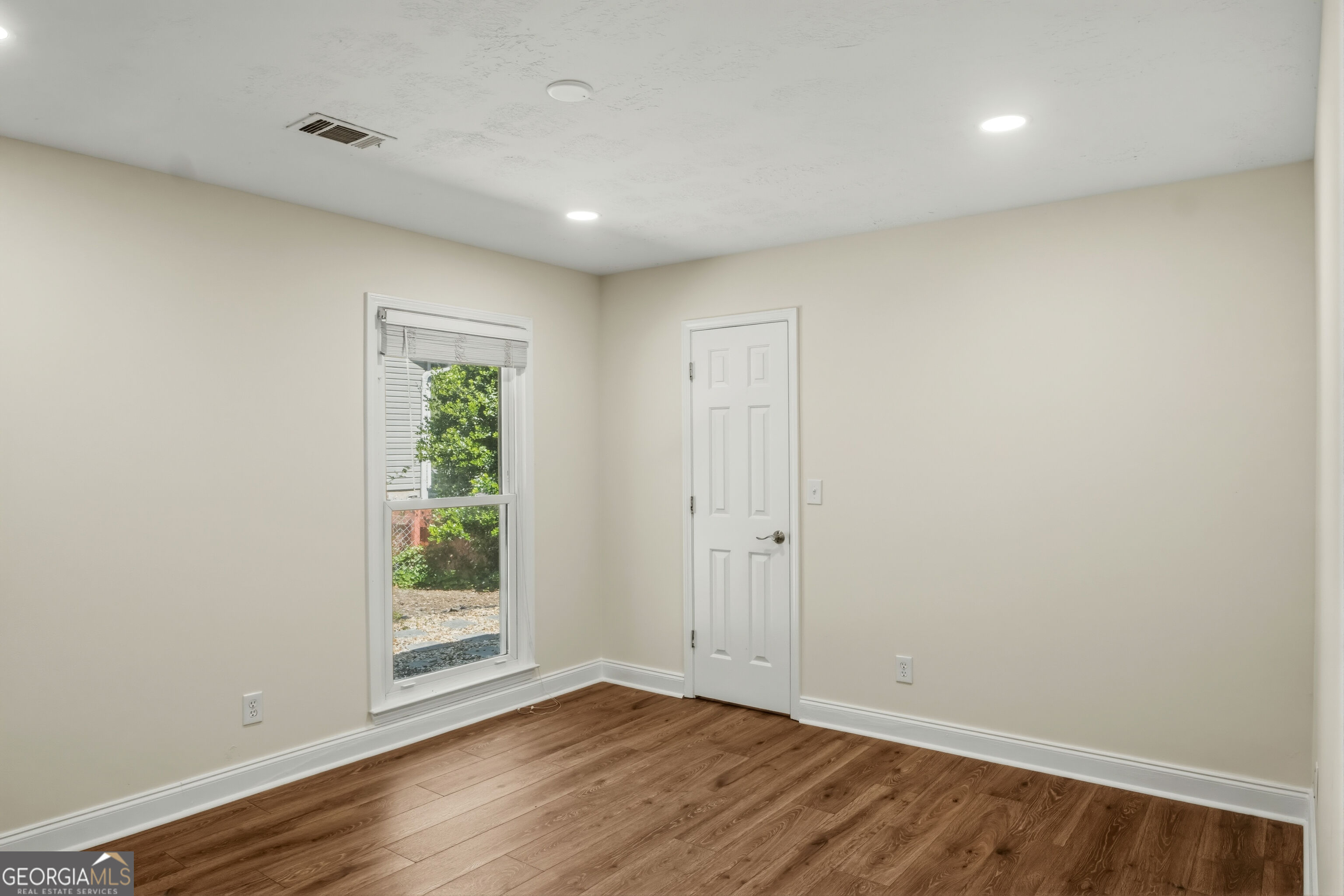 709 Oak Moss Drive Property Photo 35