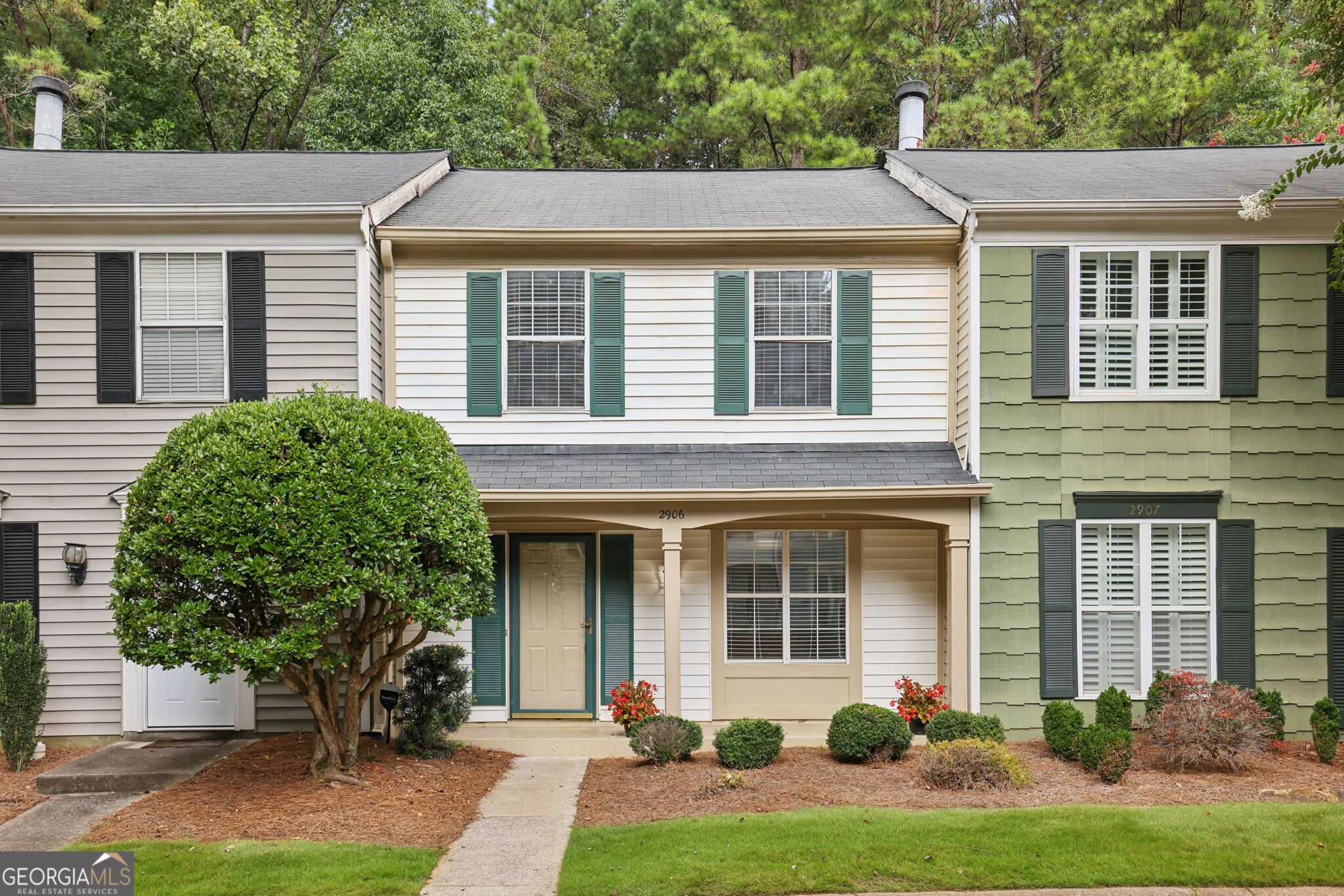 2906 Queen Anne Court Property Photo 1