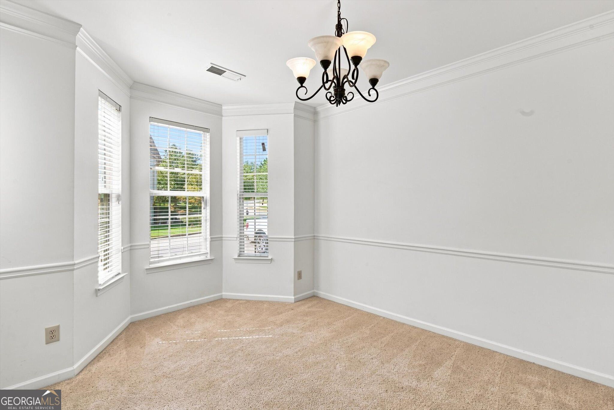 4855 Chimney Hill Court Property Photo 12