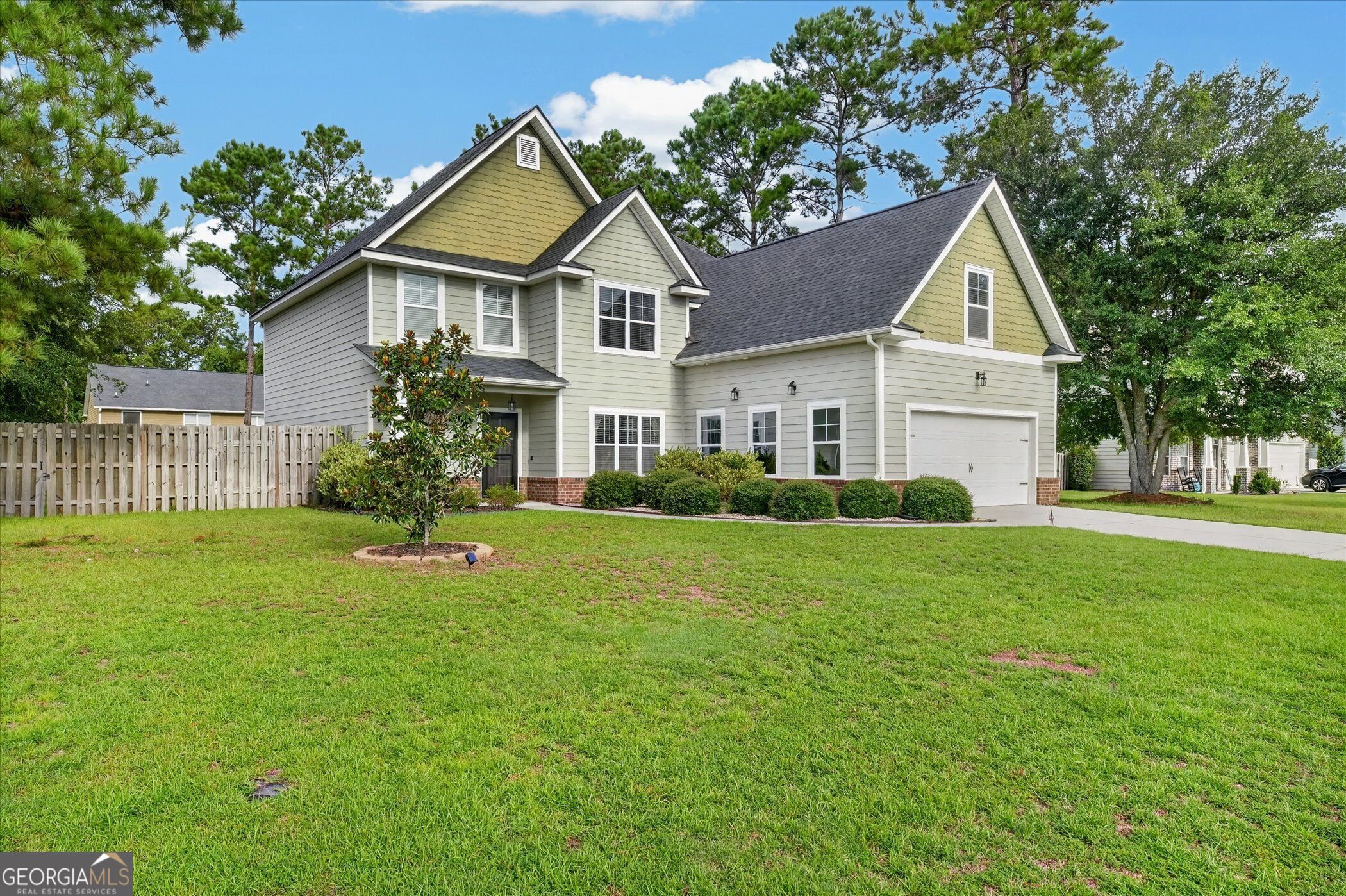 103 Cypress Loop Property Photo 2