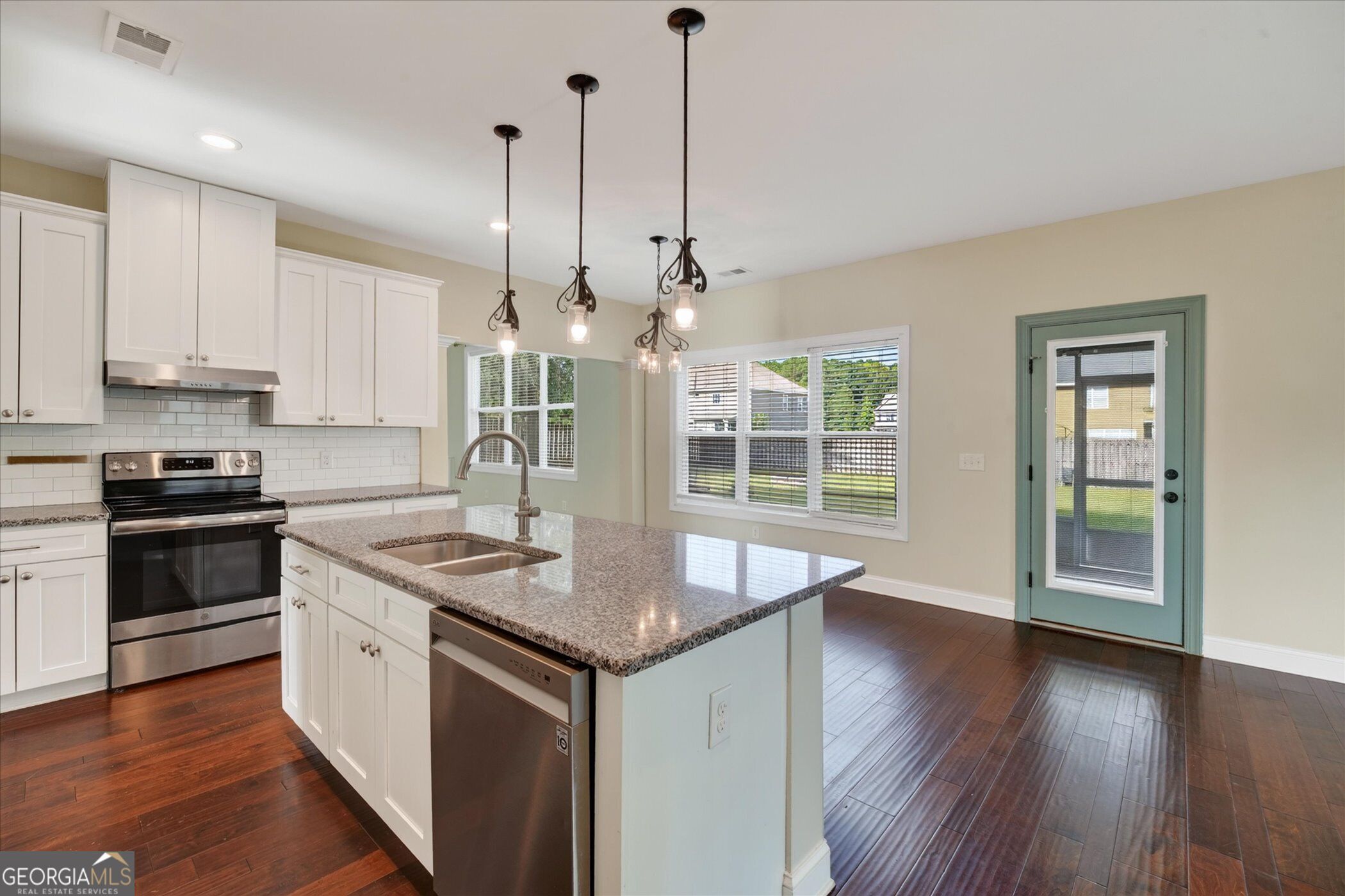 103 Cypress Loop Property Photo 19