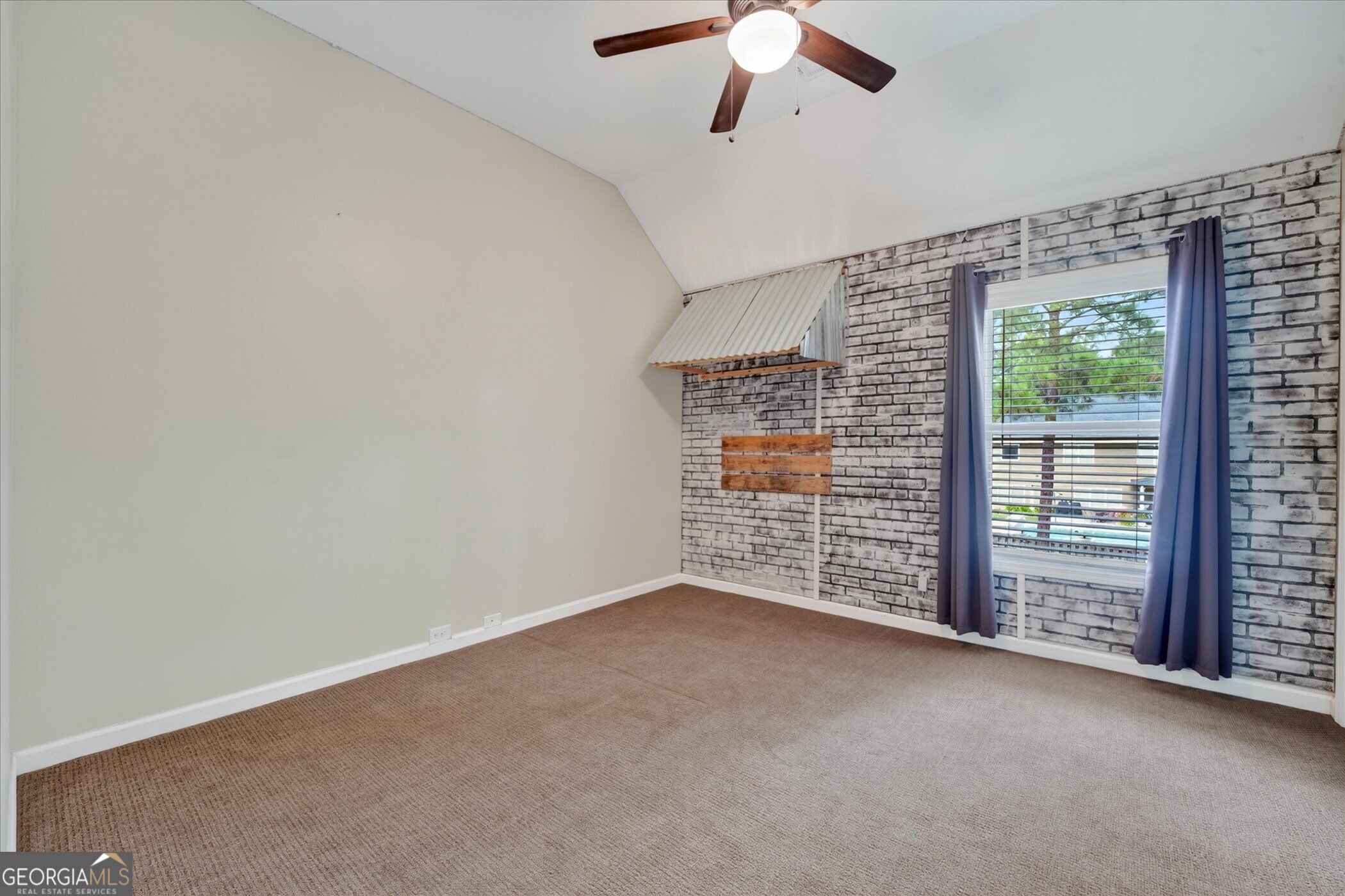 103 Cypress Loop Property Photo 30