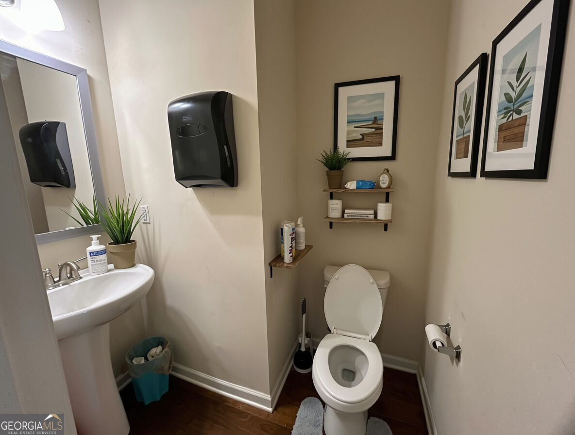 60 Charleston Drive Property Photo 15