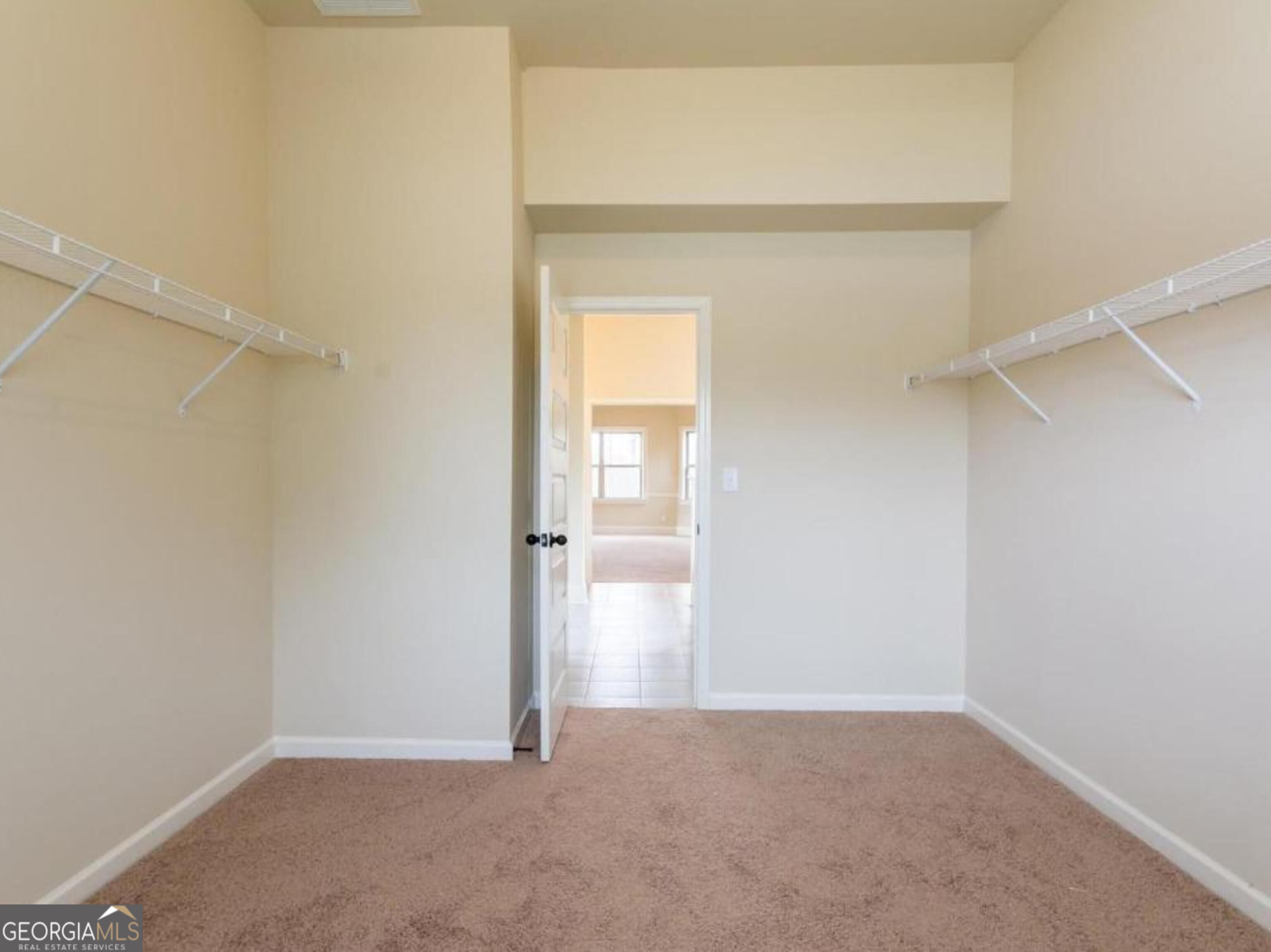60 Charleston Drive Property Photo 40