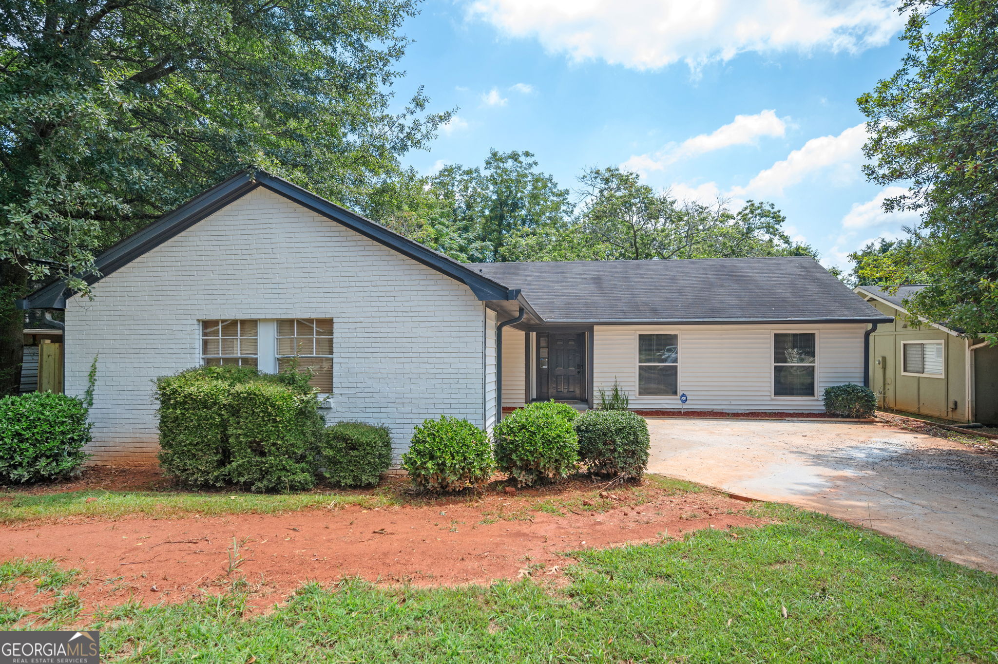1130 Mannbrook Drive Property Photo 1