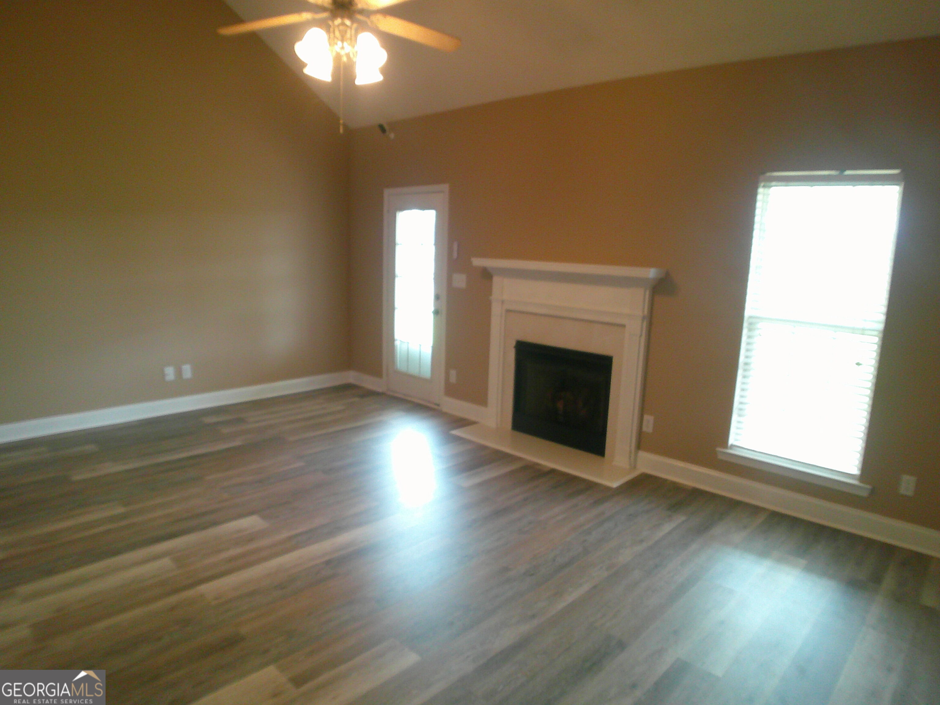 709 Sark Drive Property Photo 4