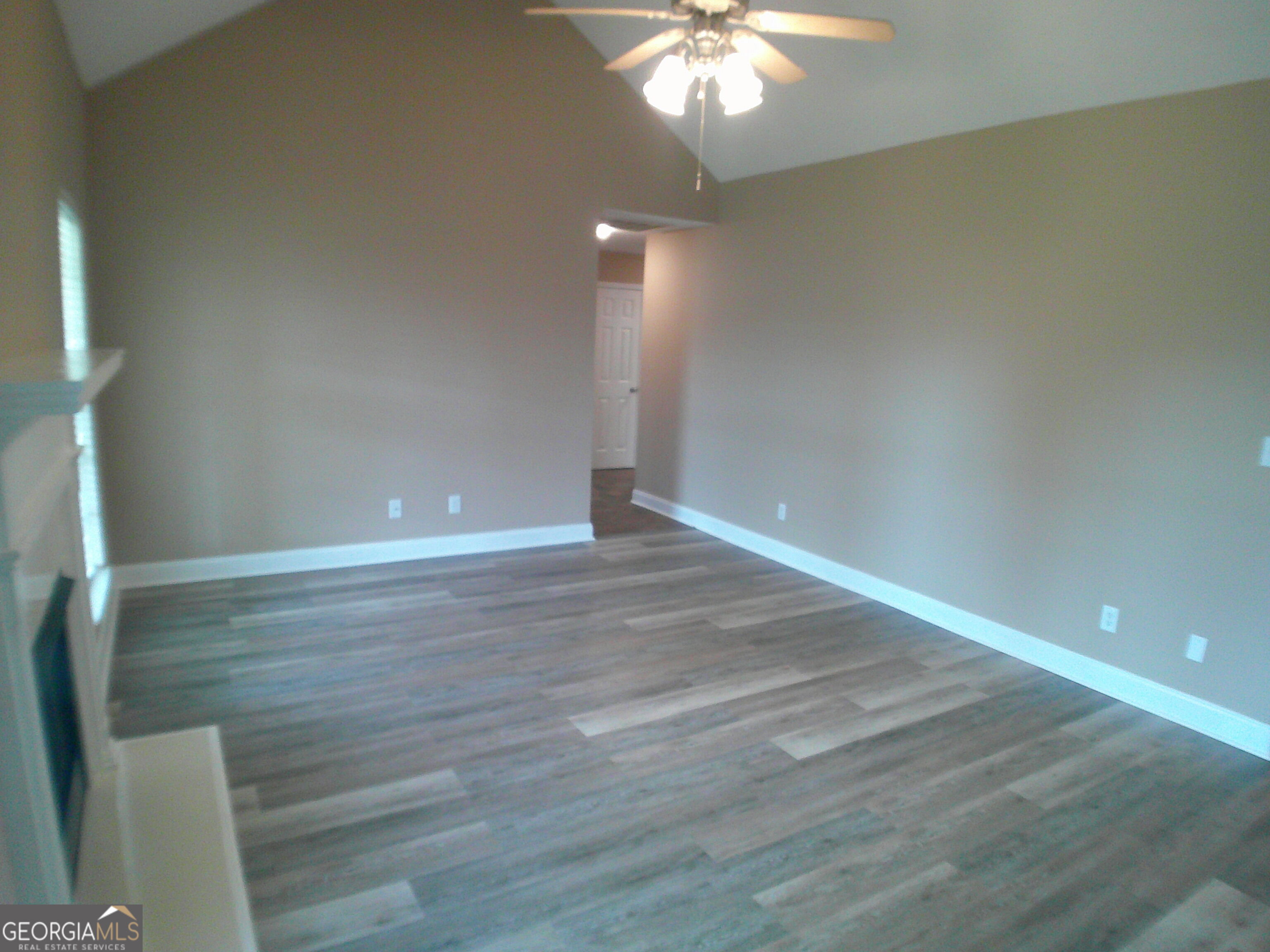 709 Sark Drive Property Photo 6