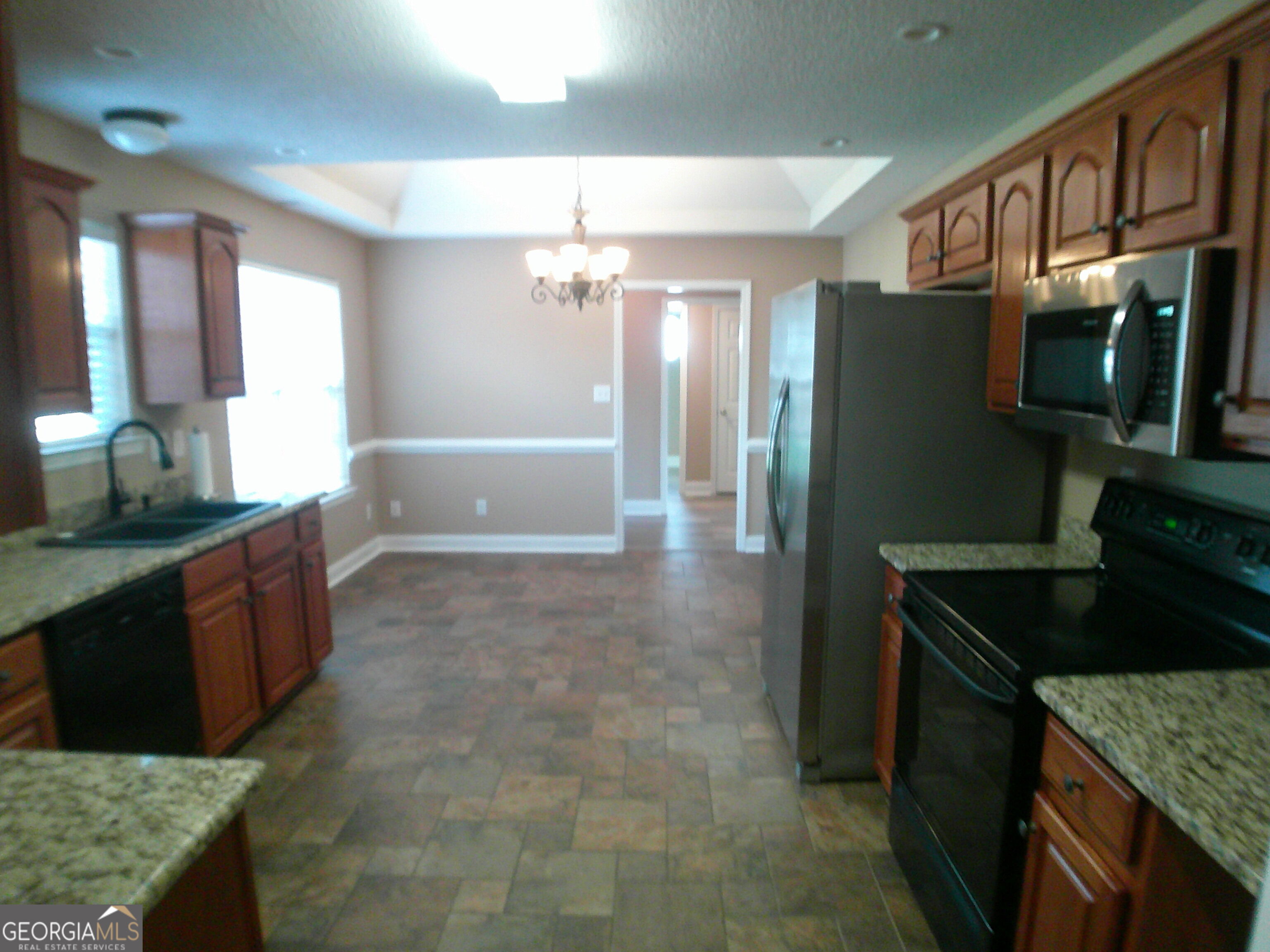 709 Sark Drive Property Photo 8