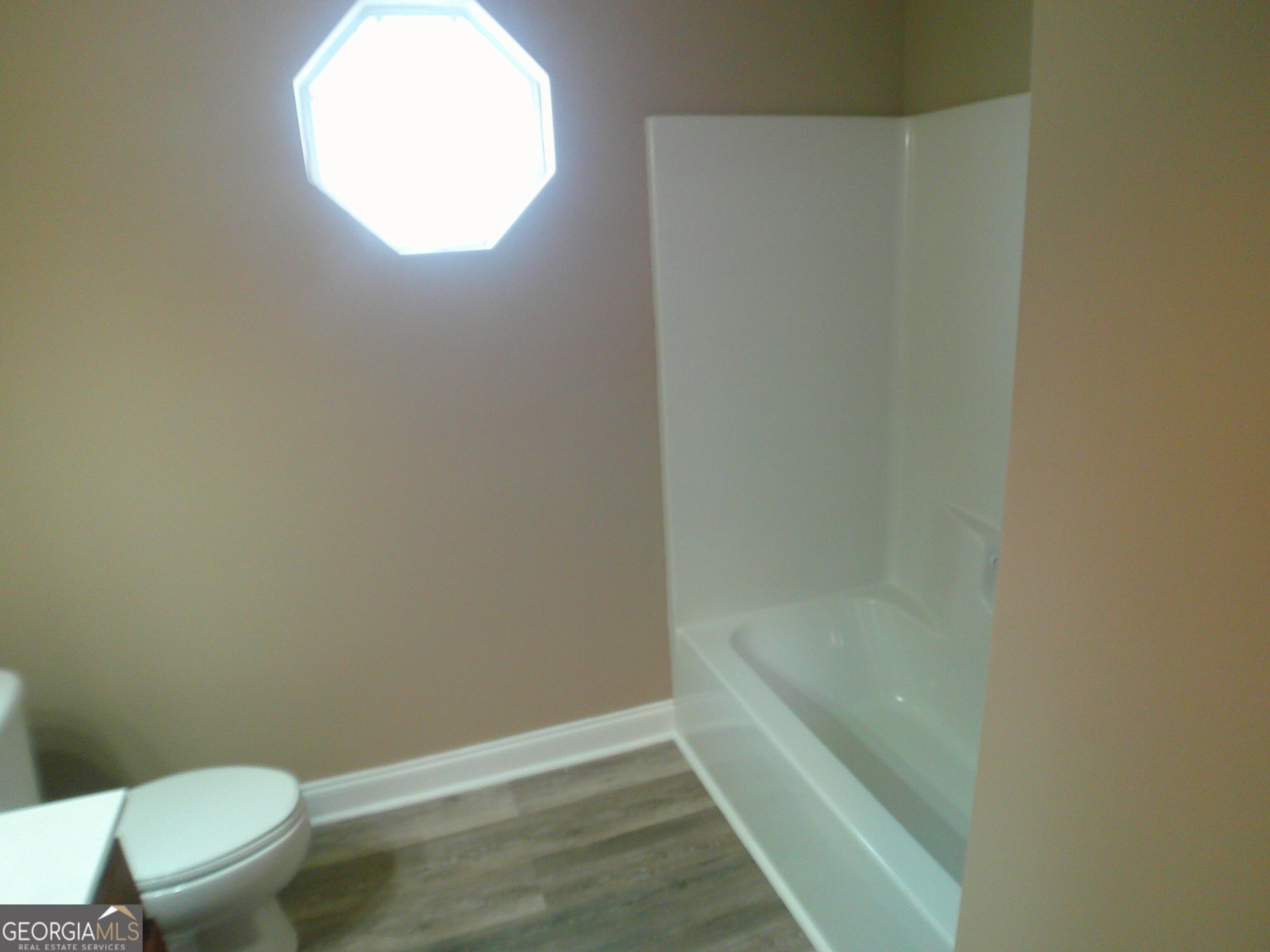 709 Sark Drive Property Photo 14