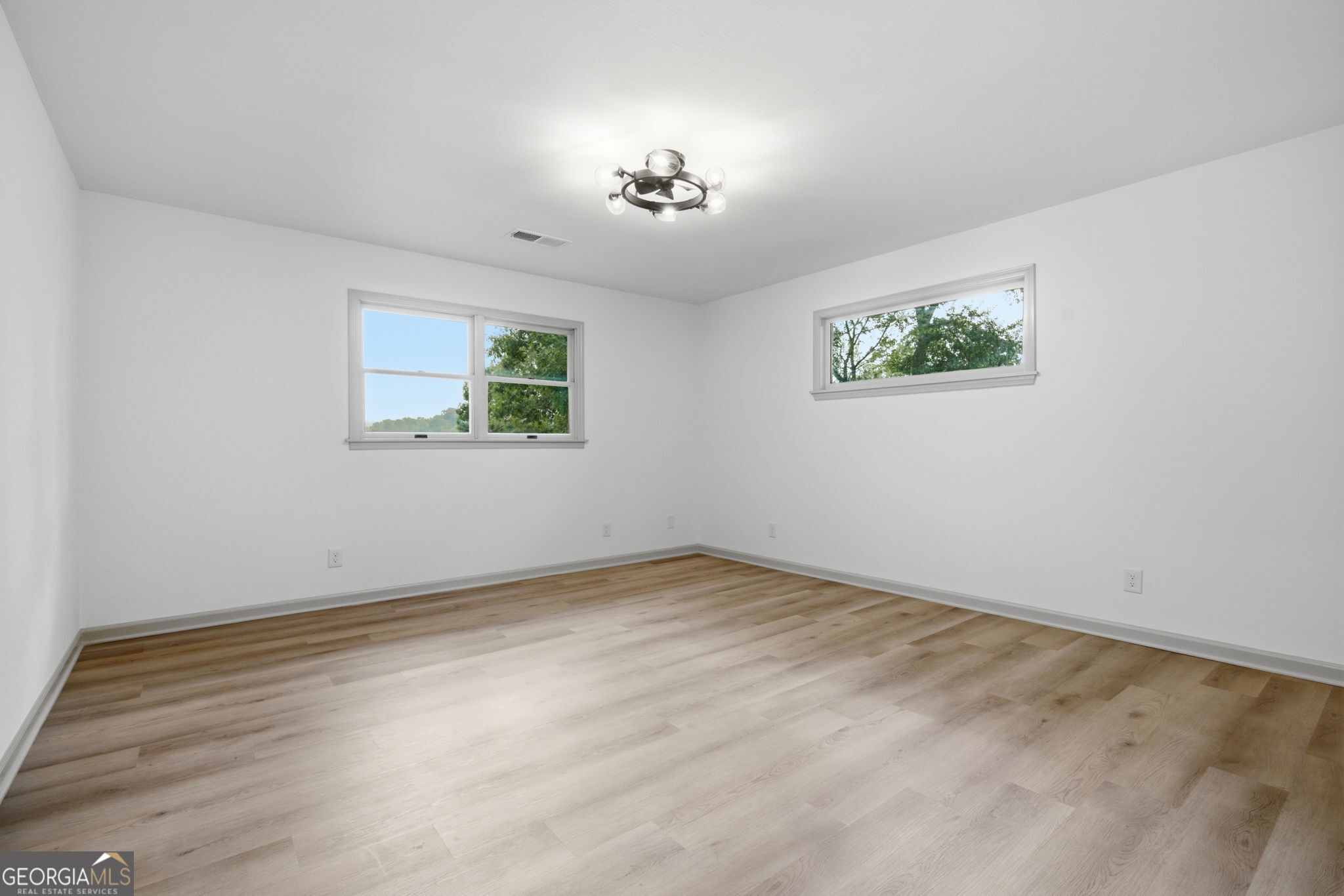 2585 Bridgewater Circle Property Photo 36